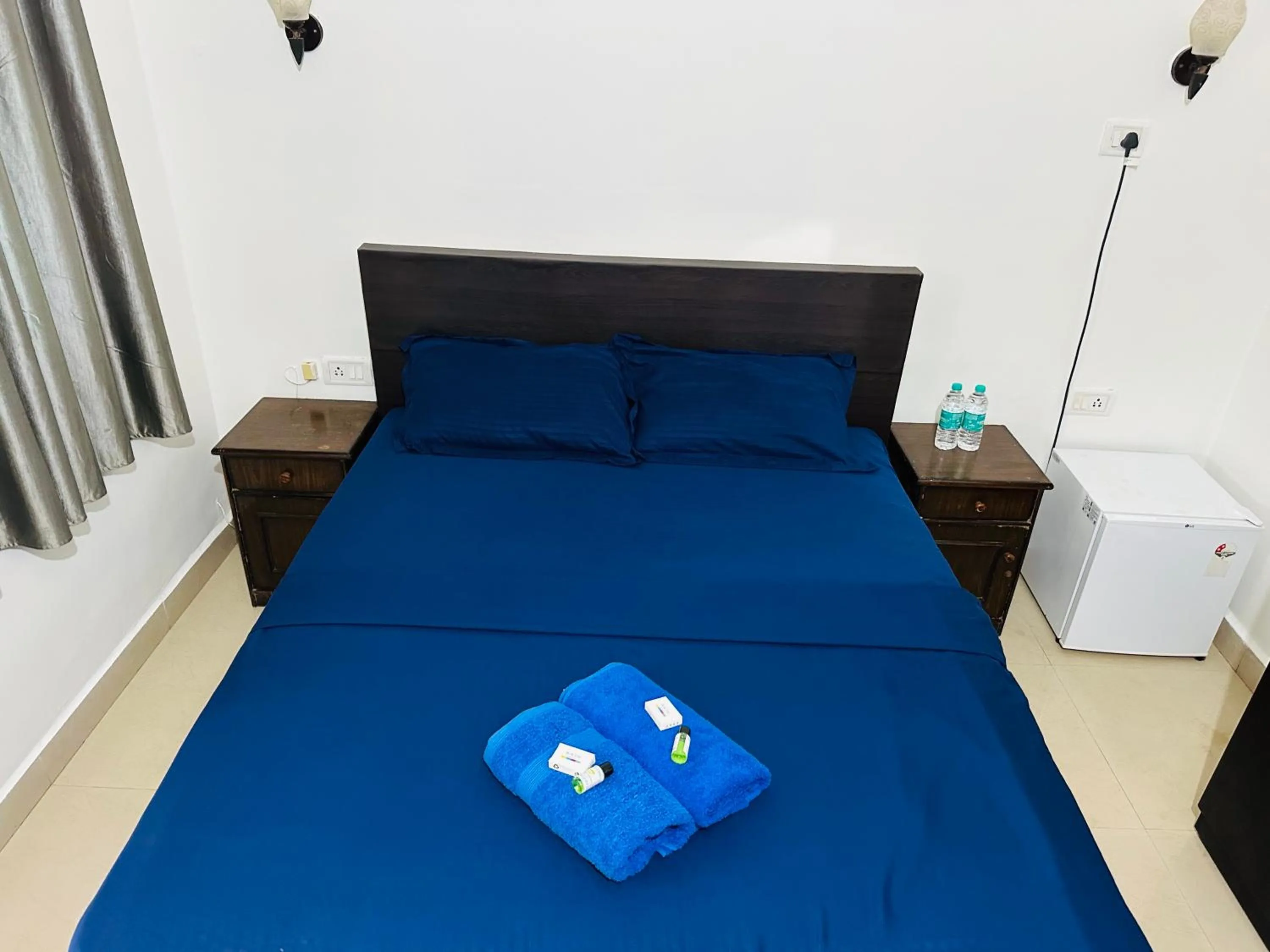 Bed in Swati