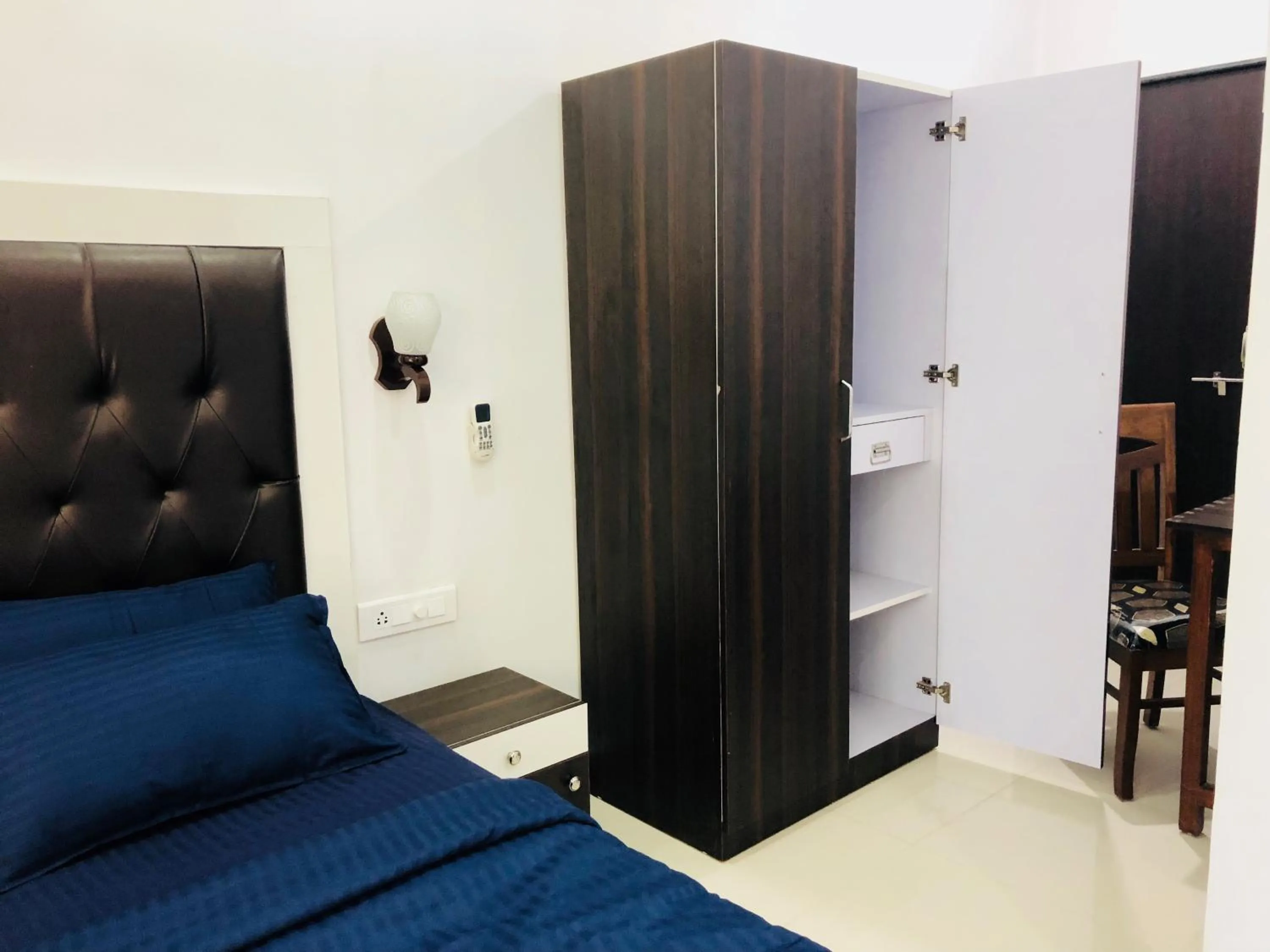 wardrobe, Bed in Swati