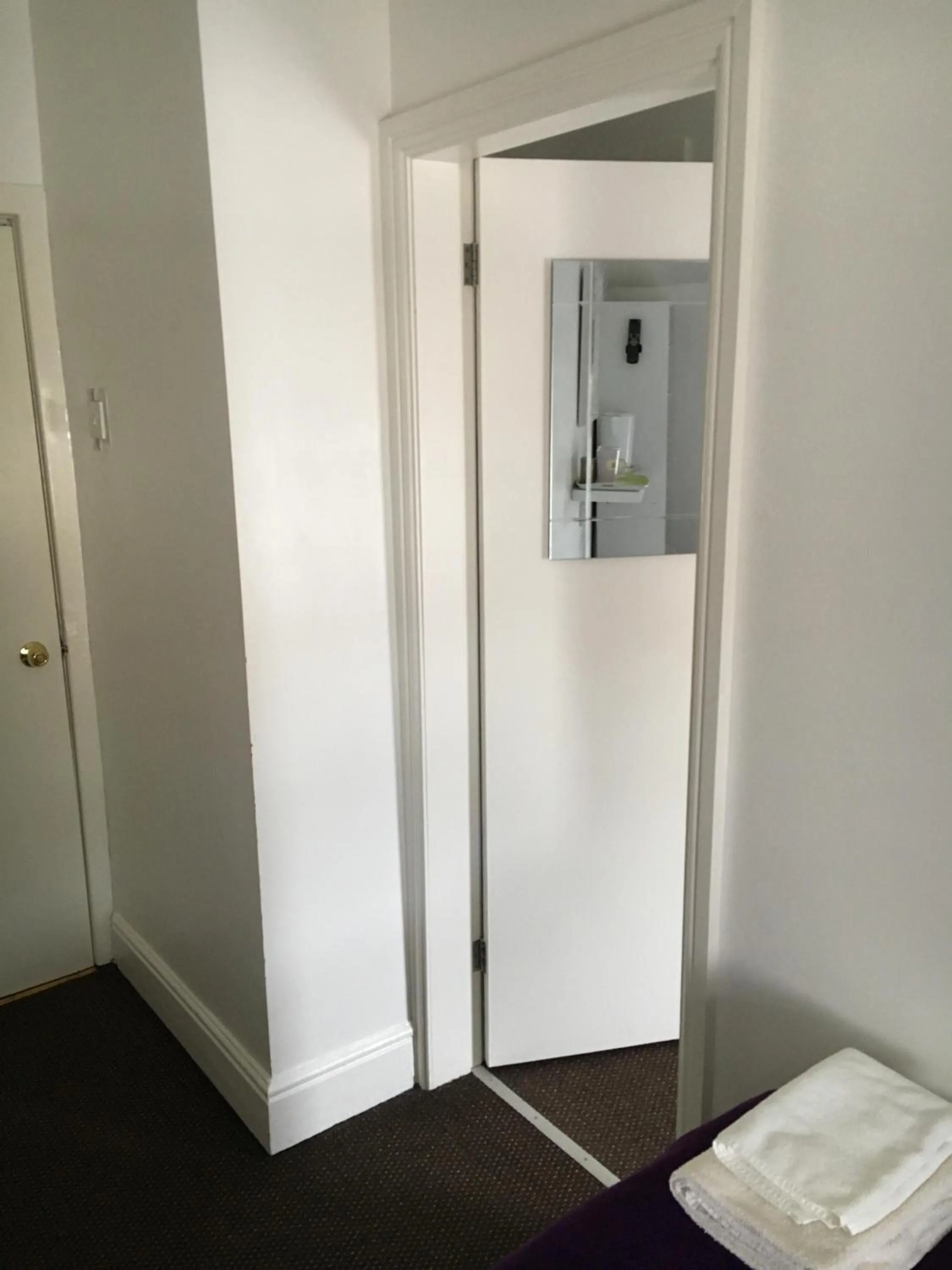 Property building in Ardern Hotel