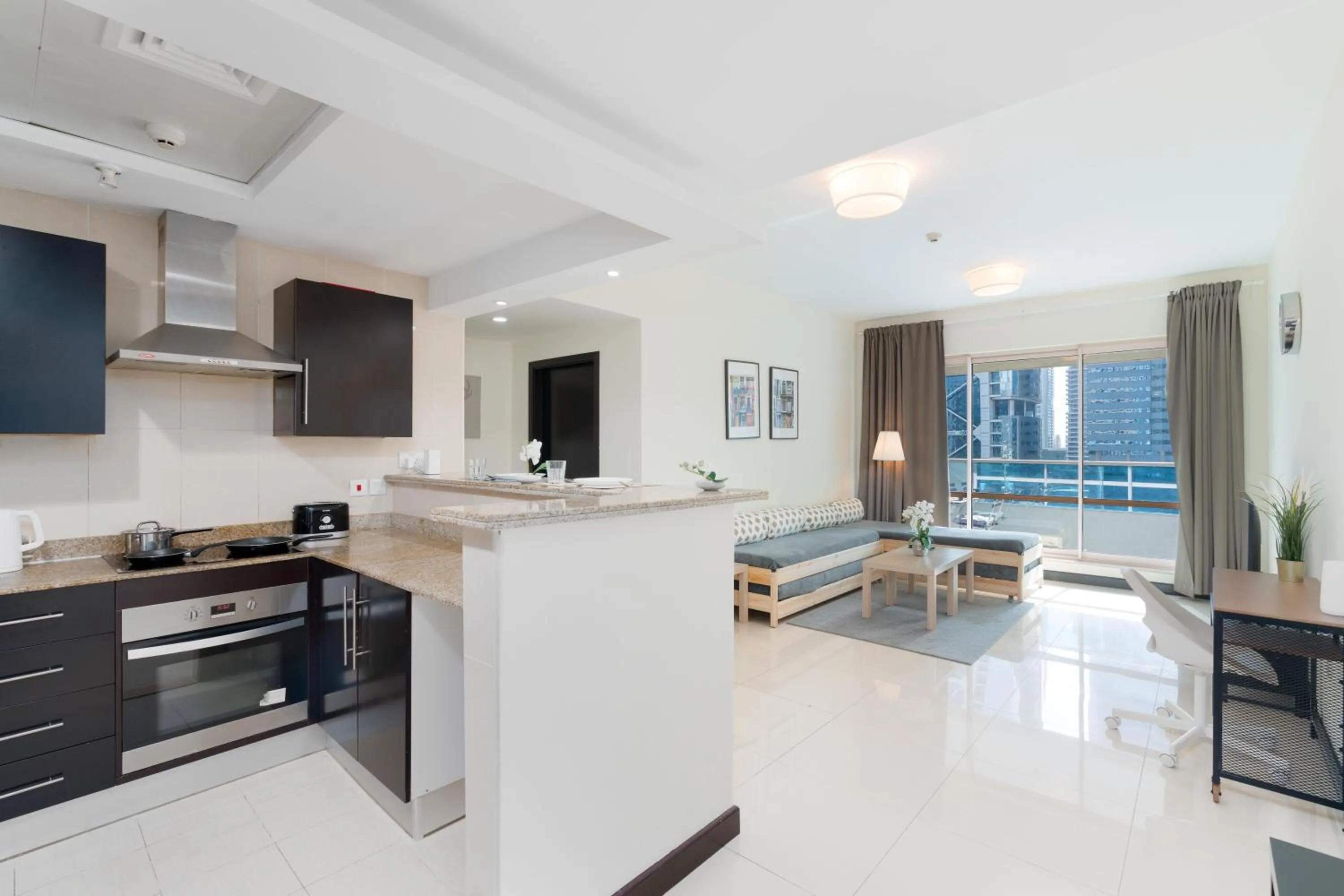 Kitchen or kitchenette in White Sage - Gorgeous Apartment in JLT Near the Metro Station