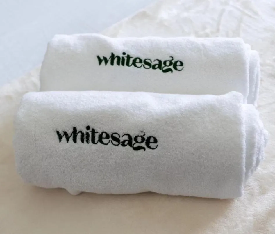 White Sage - Gorgeous Apartment in JLT Near the Metro Station