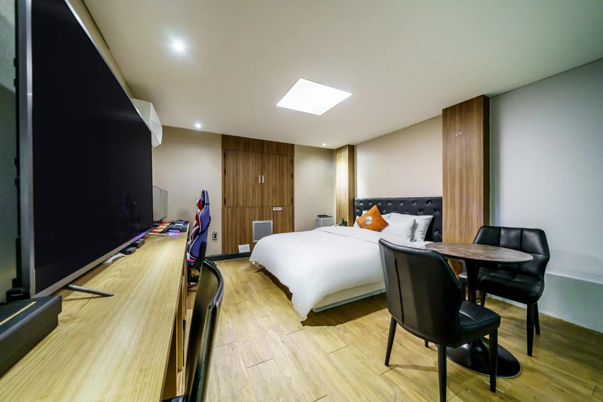 Bed in Bulgwang 3S Hotel