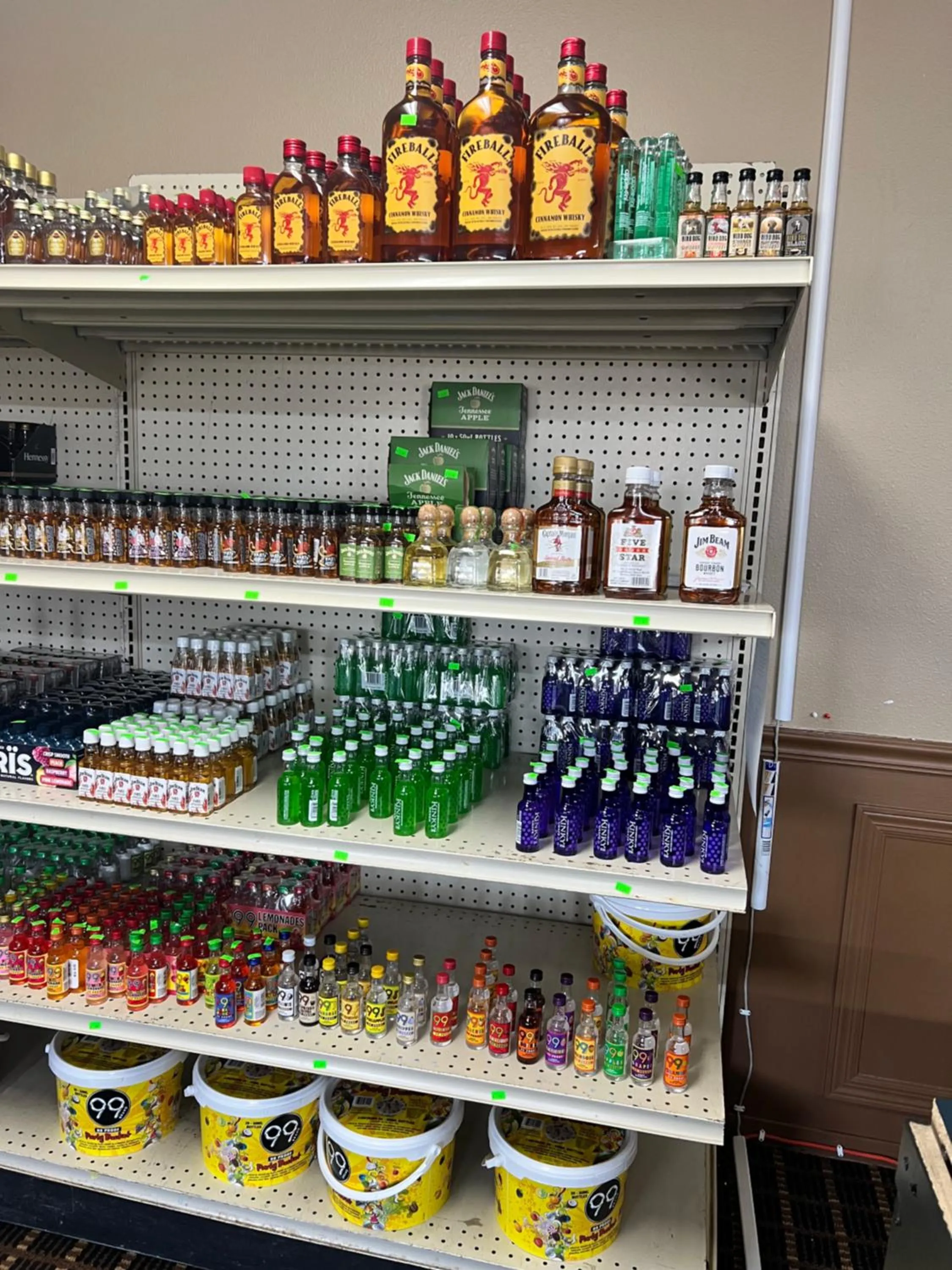 Designer Inn and Suites