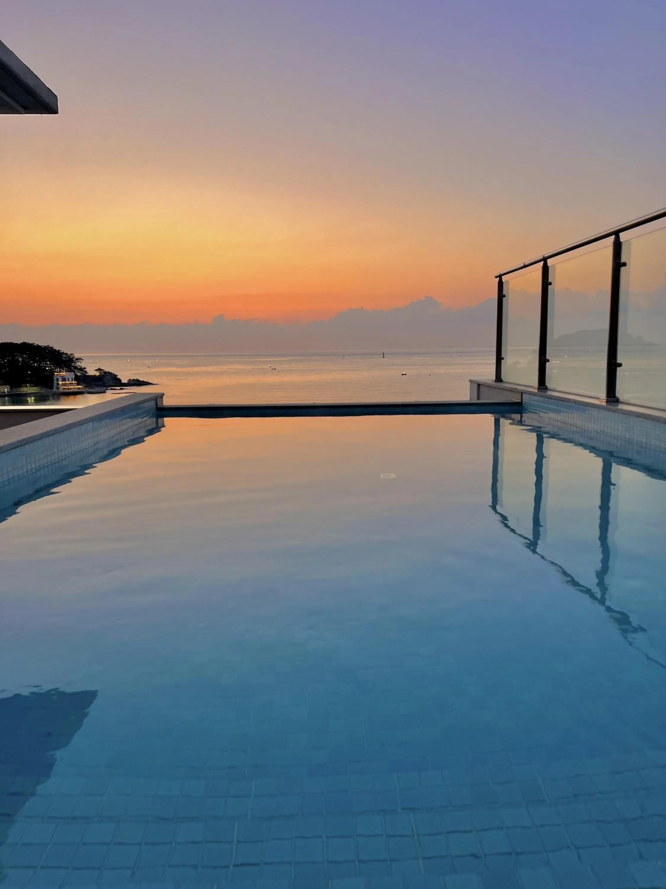  in Paul Mare Pool Villa
