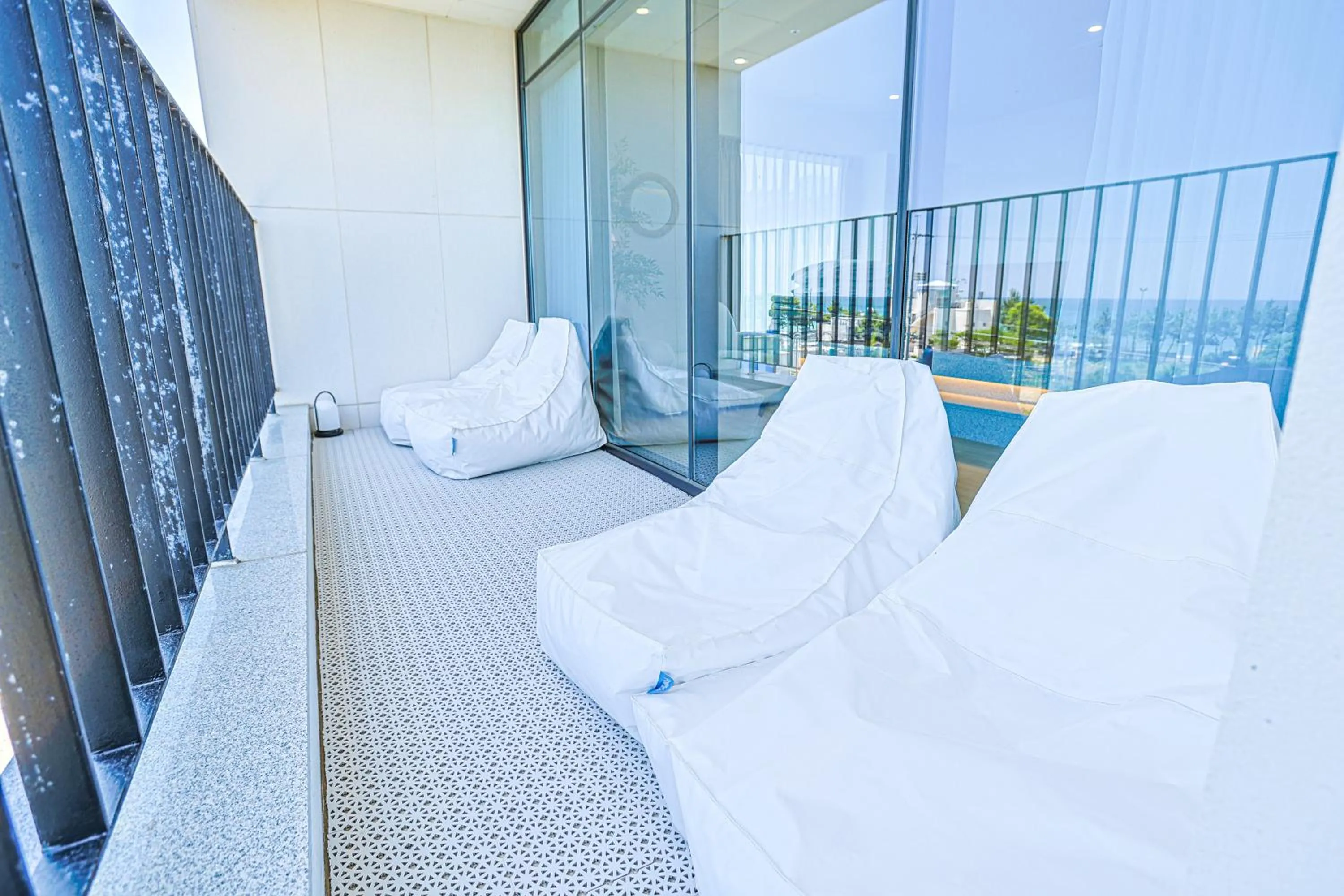 Paul Mare Pool Villa