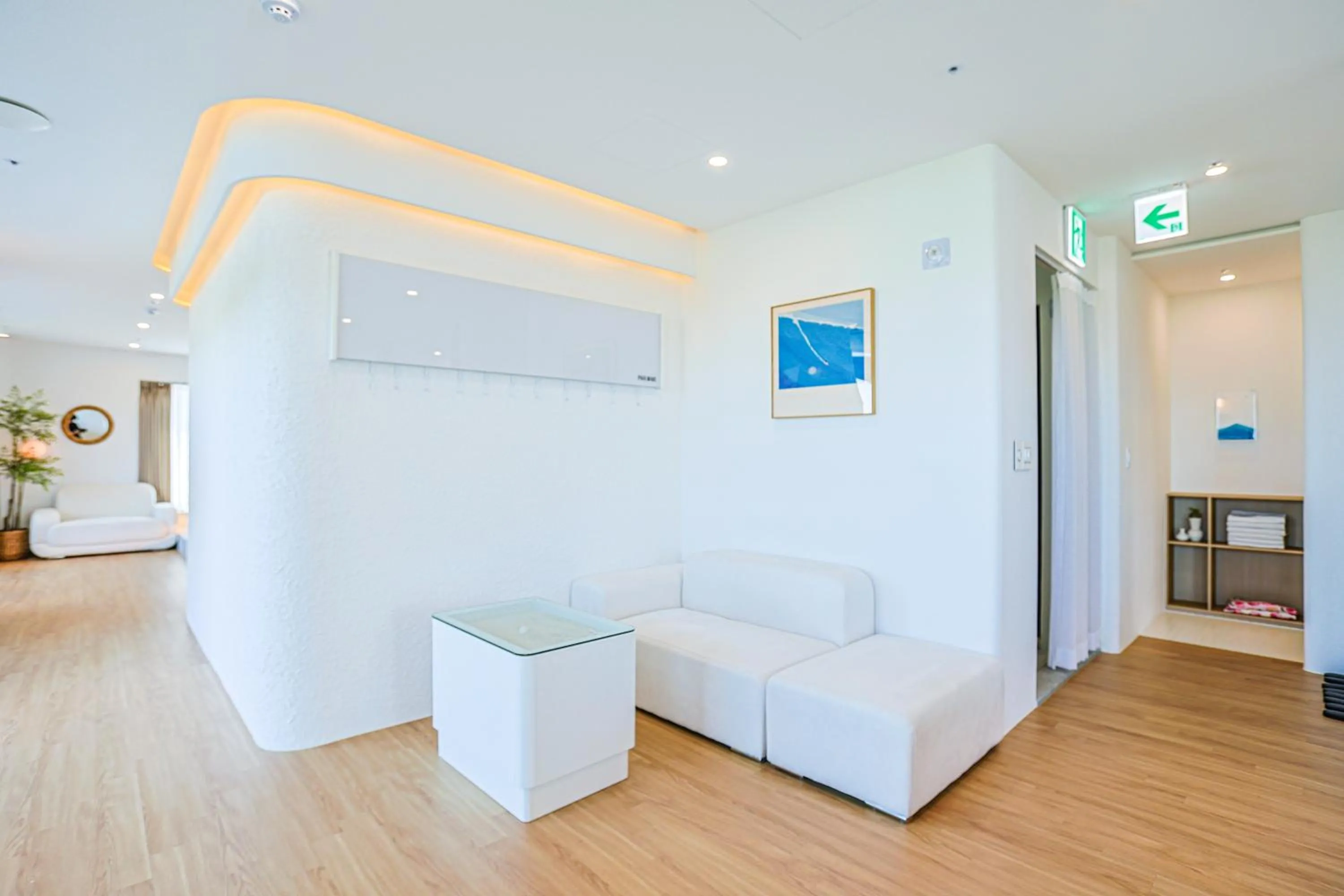 Paul Mare Pool Villa