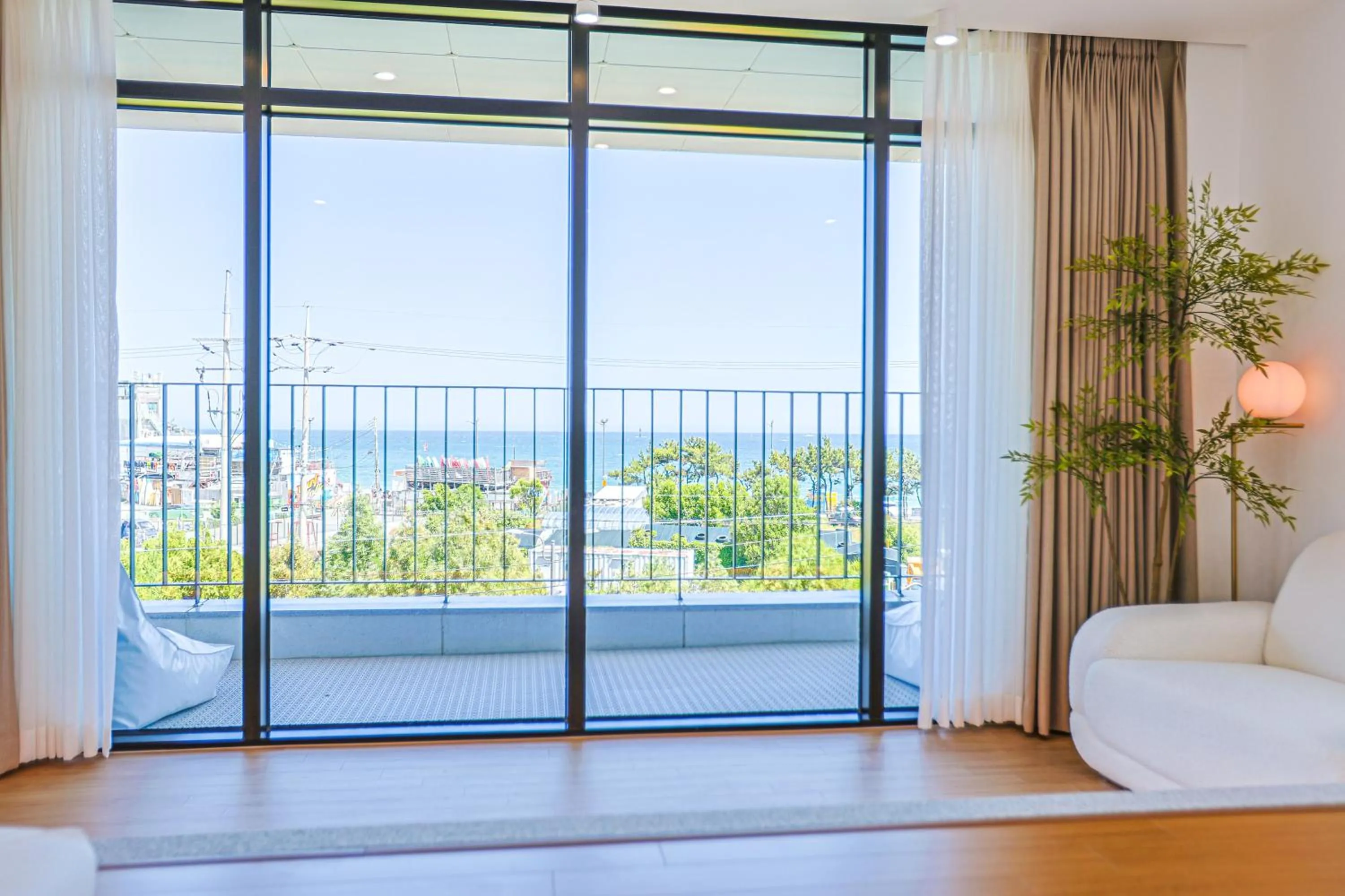 Bed in Paul Mare Pool Villa
