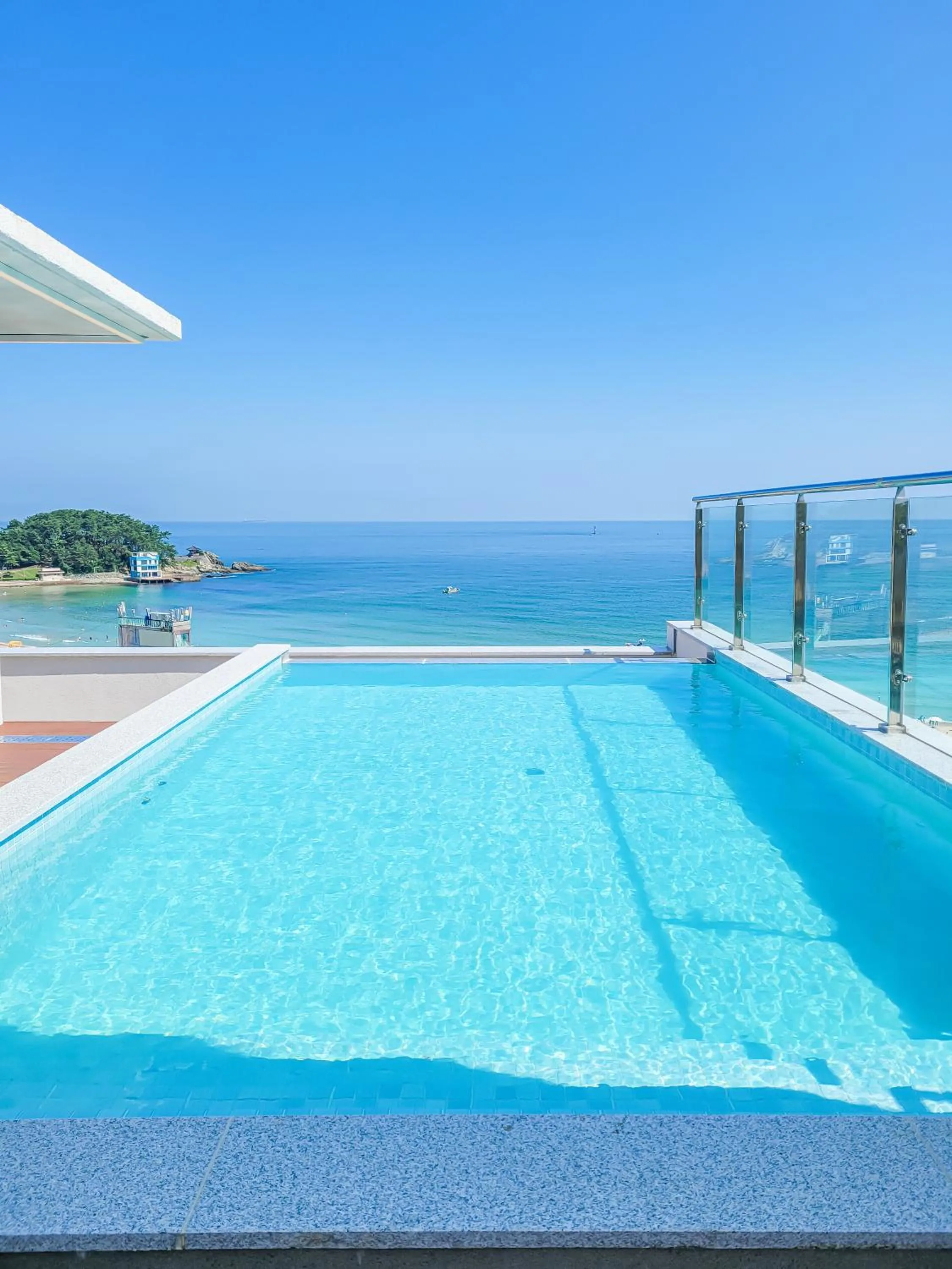 Paul Mare Pool Villa