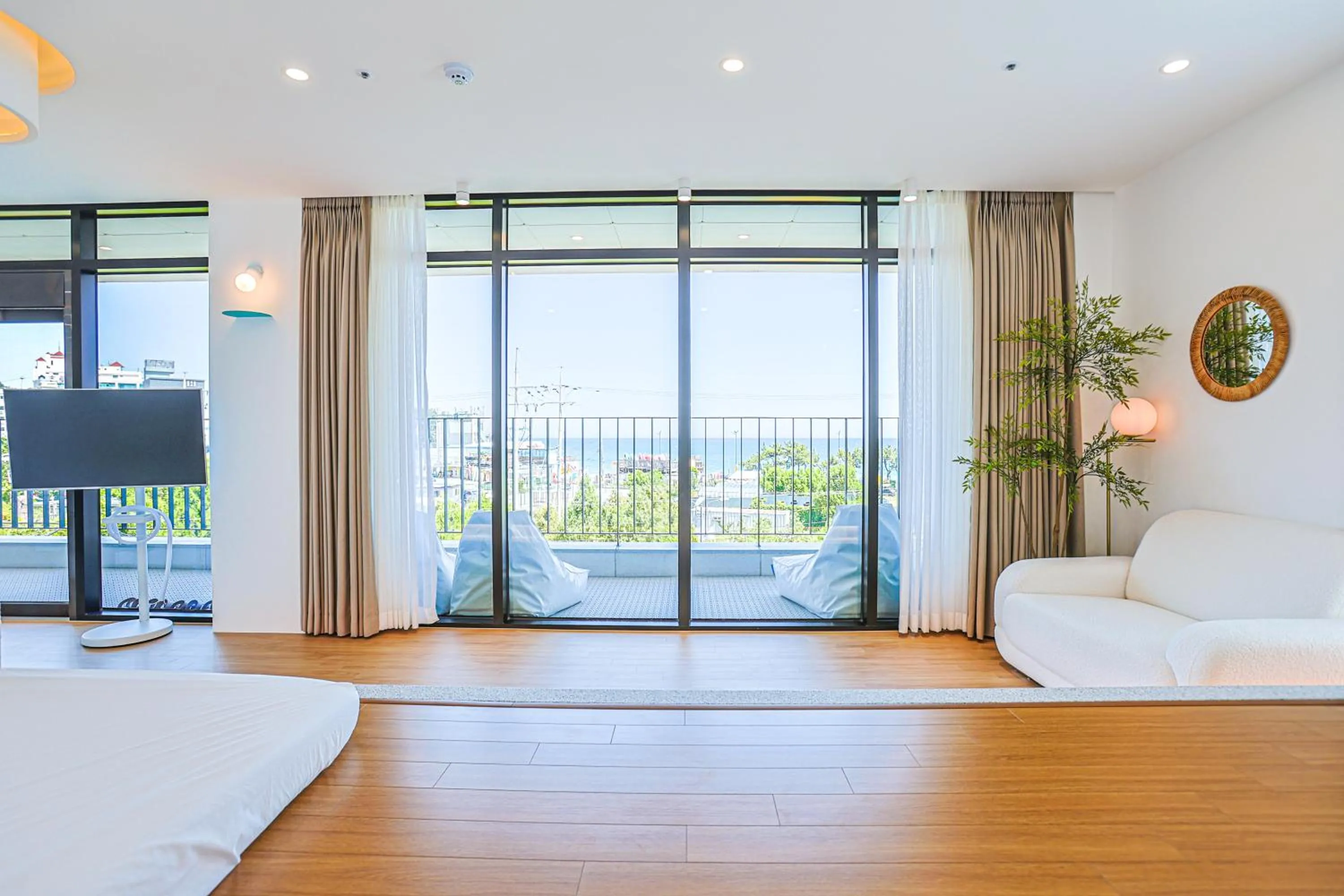 Bed in Paul Mare Pool Villa