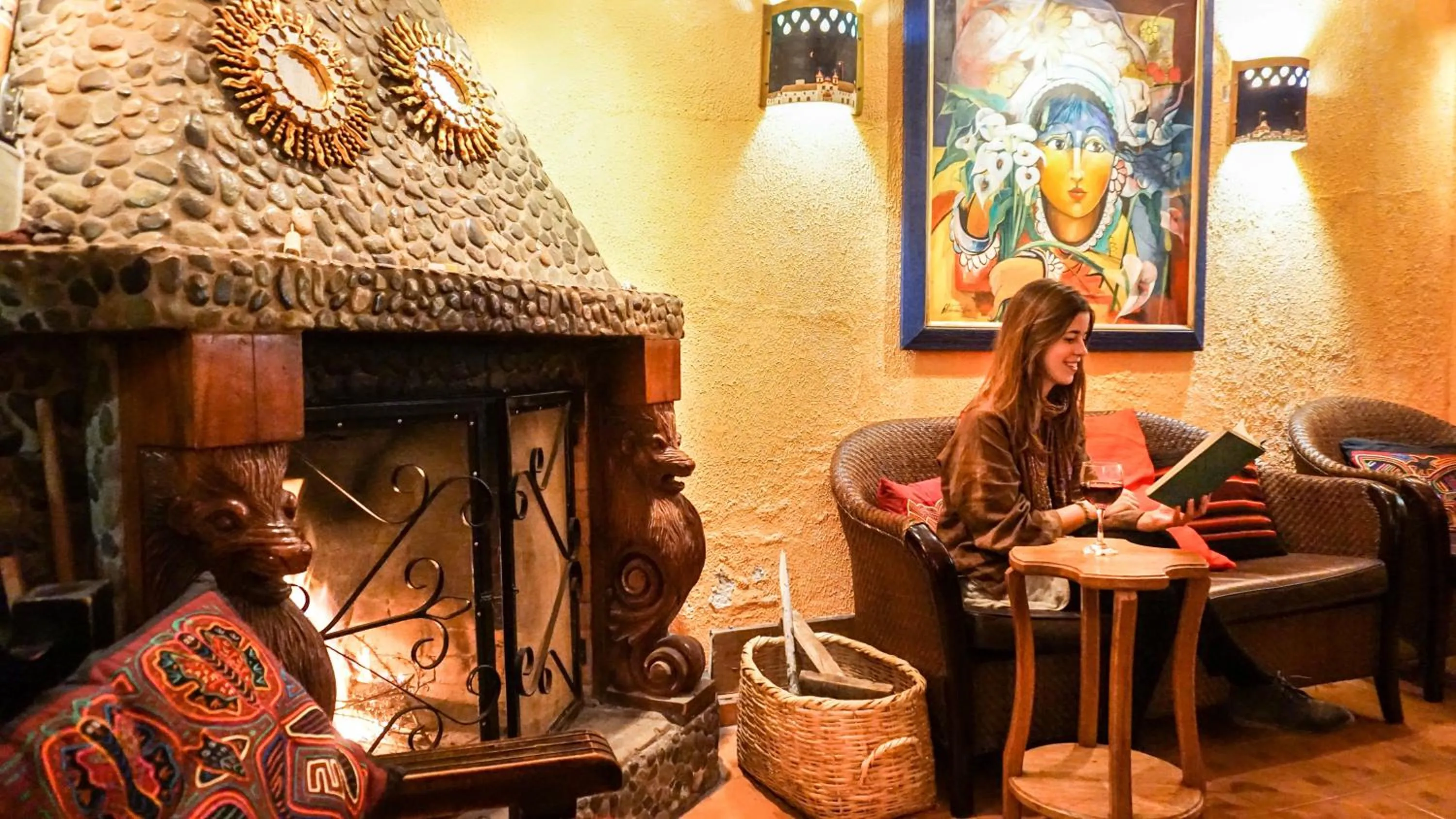 Lounge or bar in La Posada Del Arte