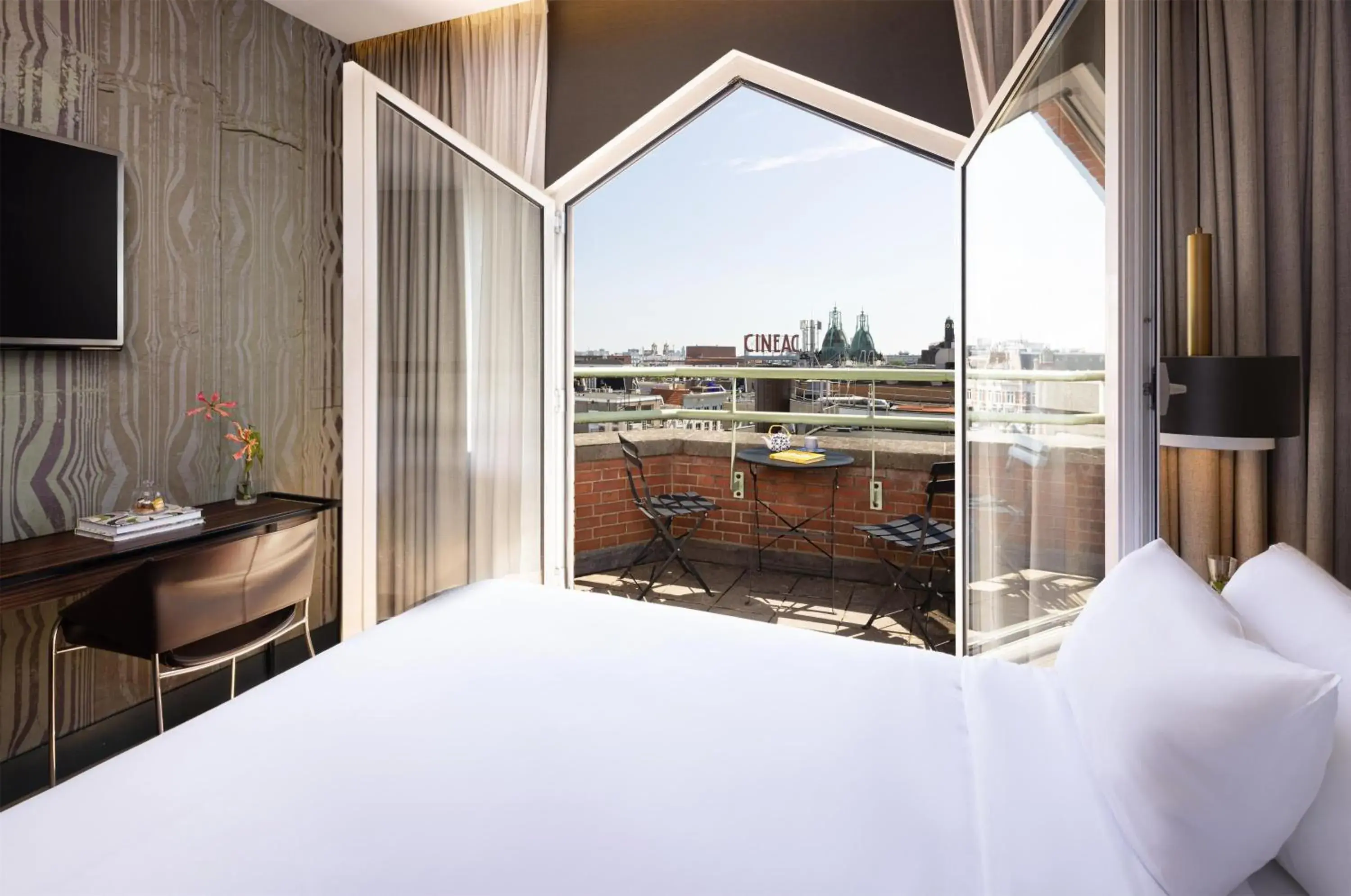 NH Collection Amsterdam Flower Market NH Collection Amsterdam Flower Market