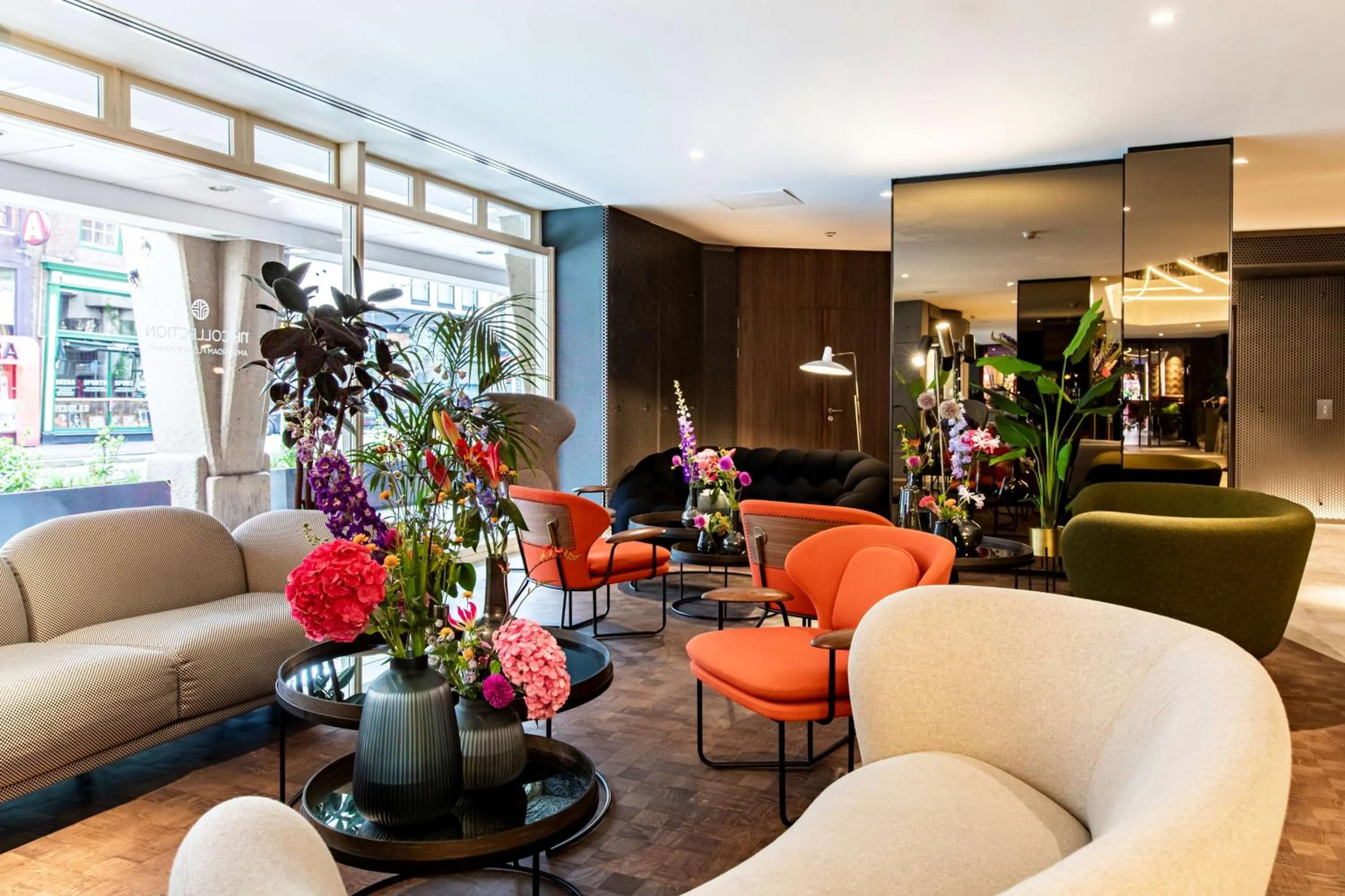 Lobby or reception in NH Collection Amsterdam Flower Market