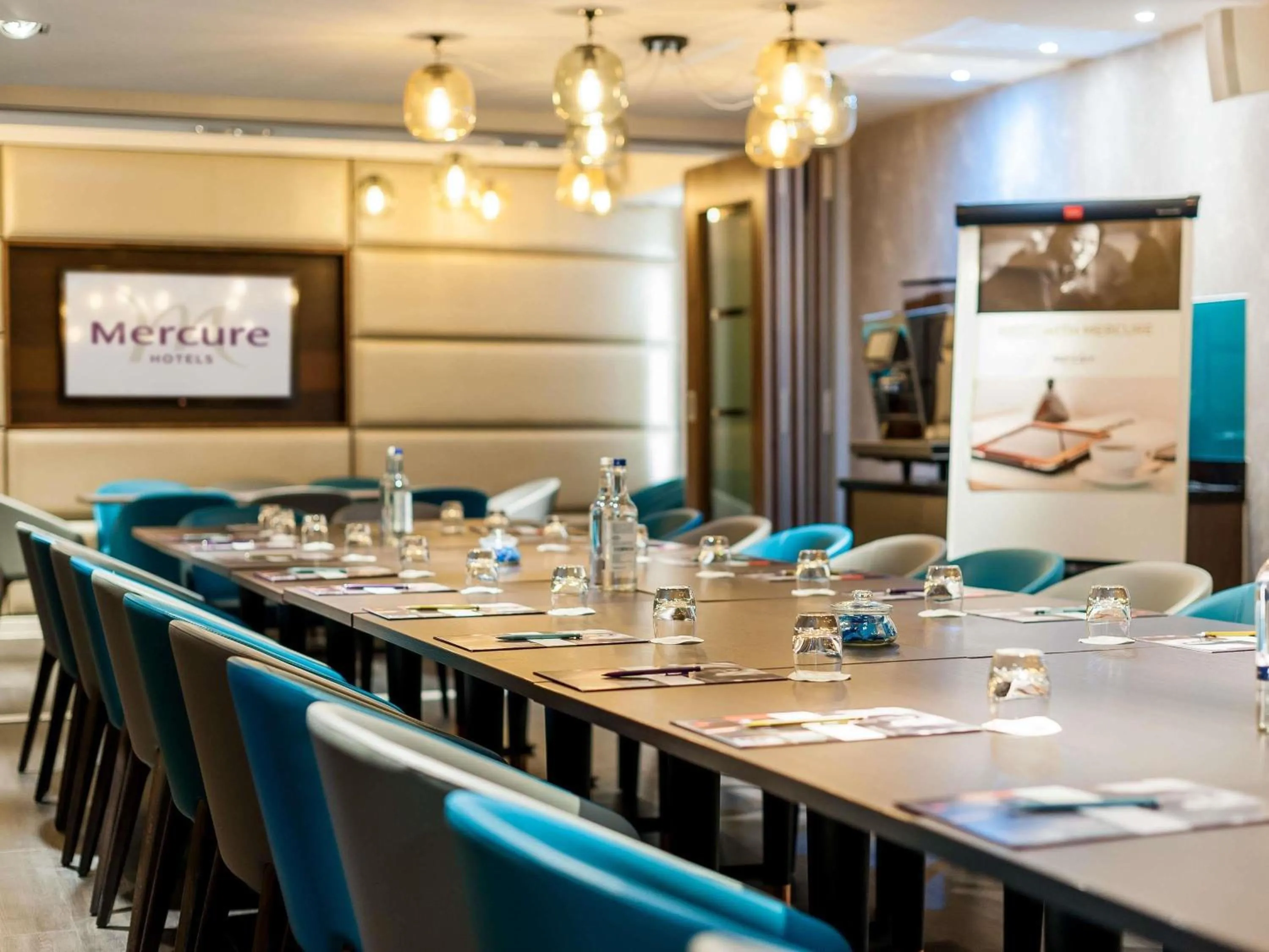 Property building in Mercure London Hyde Park Hotel