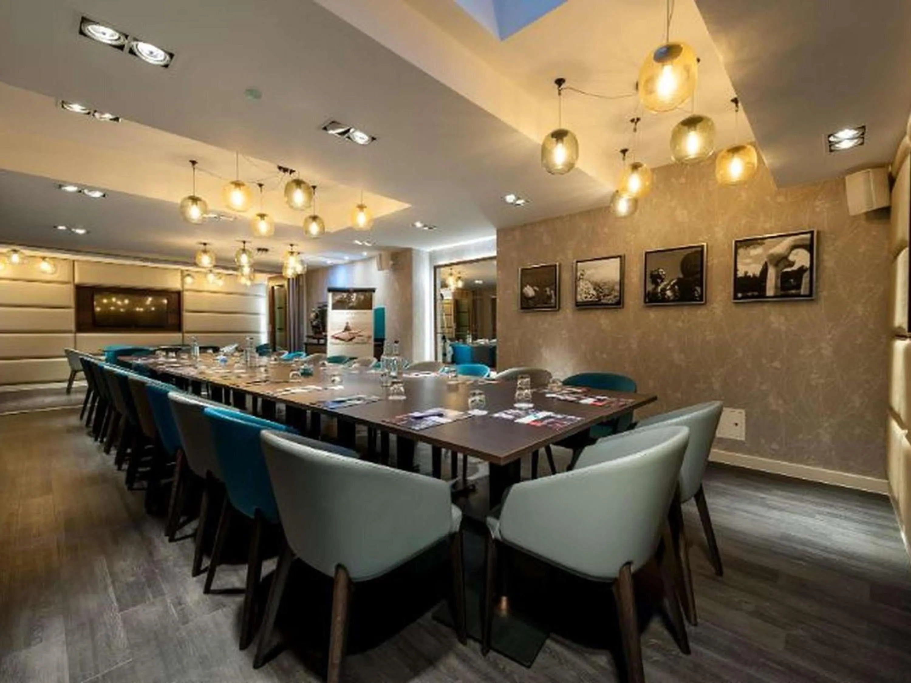 wedding in Mercure London Hyde Park Hotel