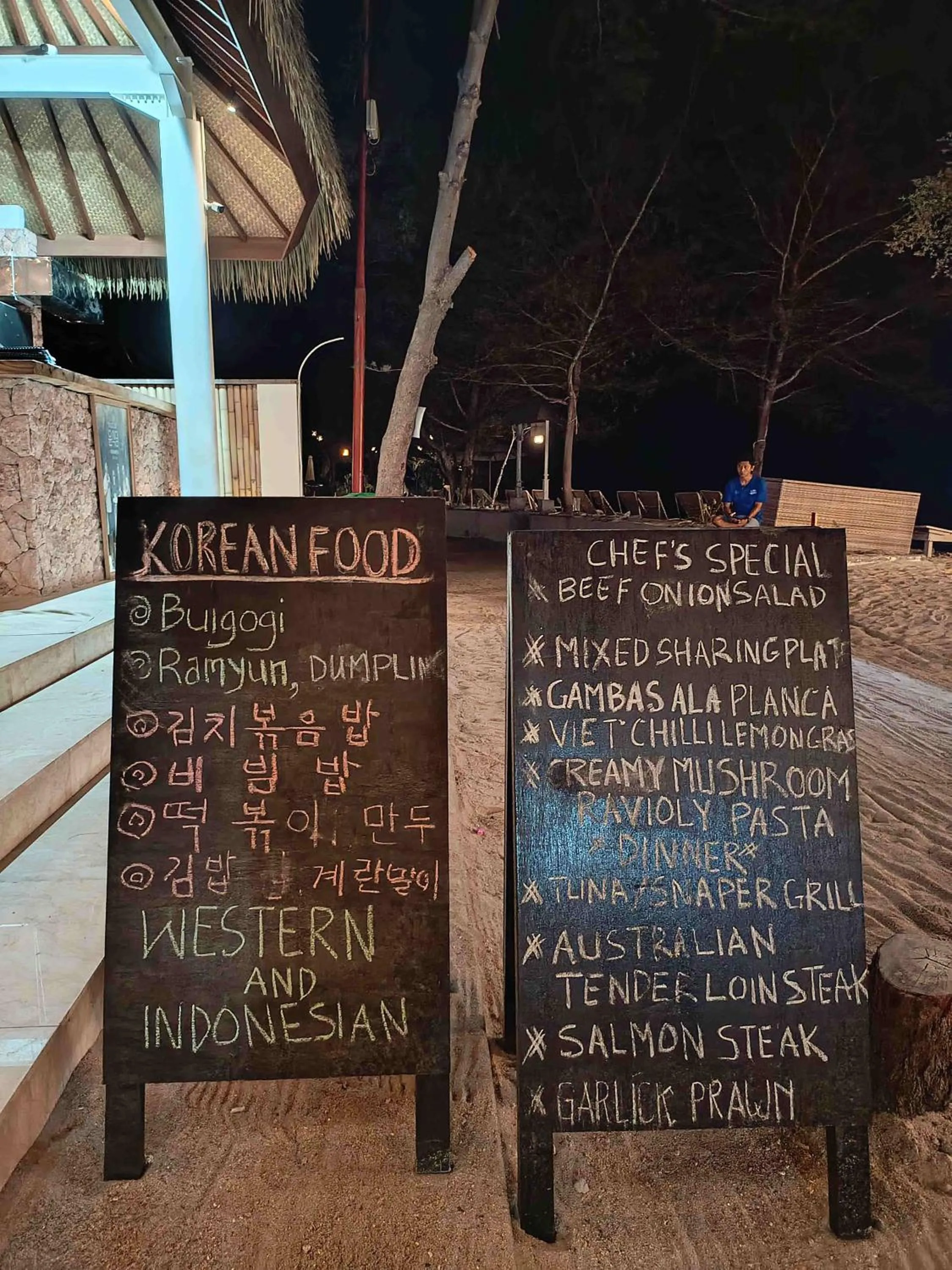 Restaurant/places to eat in Villa Penyu Gili Trawangan