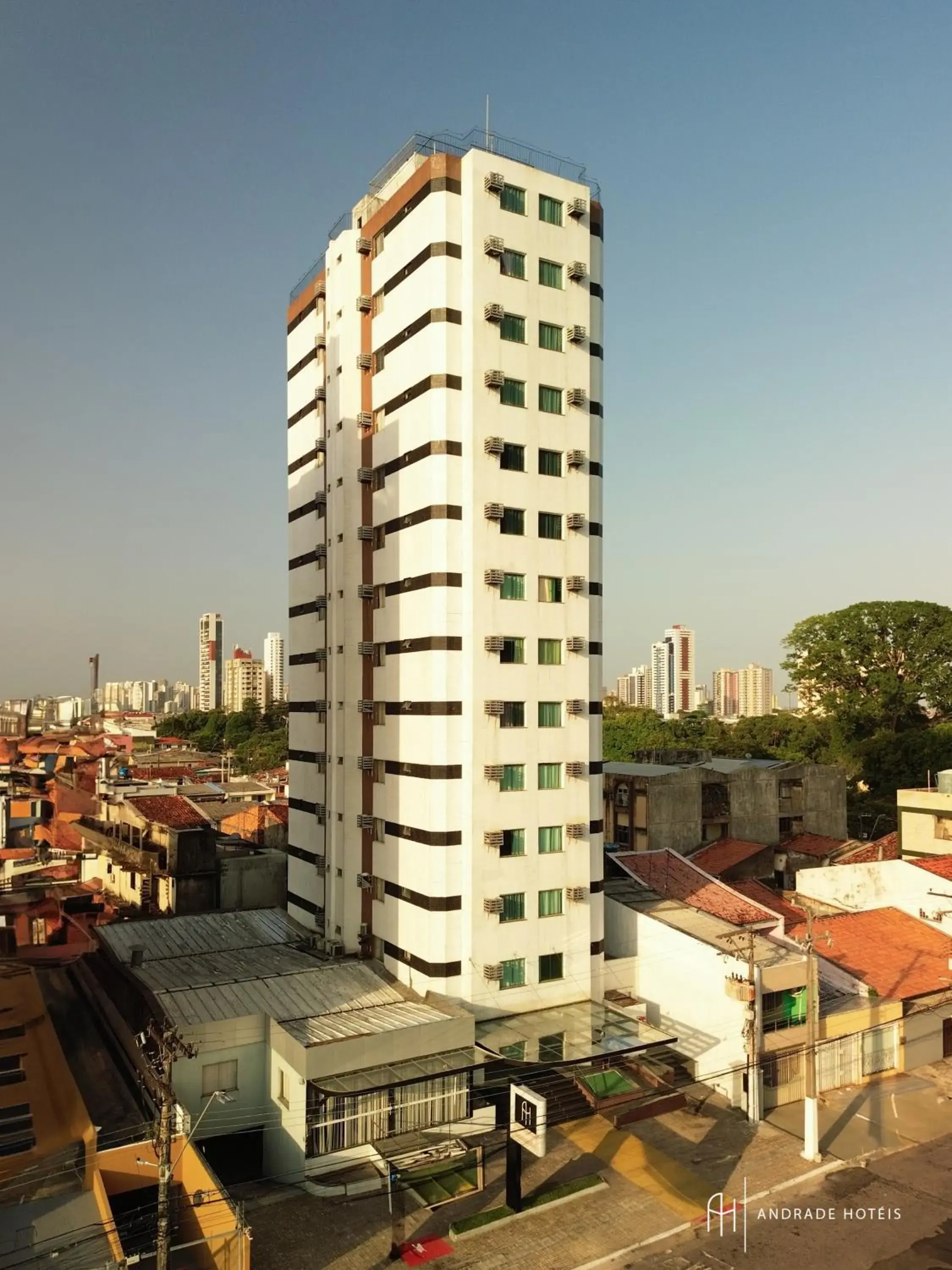Facade/entrance in Rede Andrade Hangar Facade/entrance in Rede Andrade Hangar