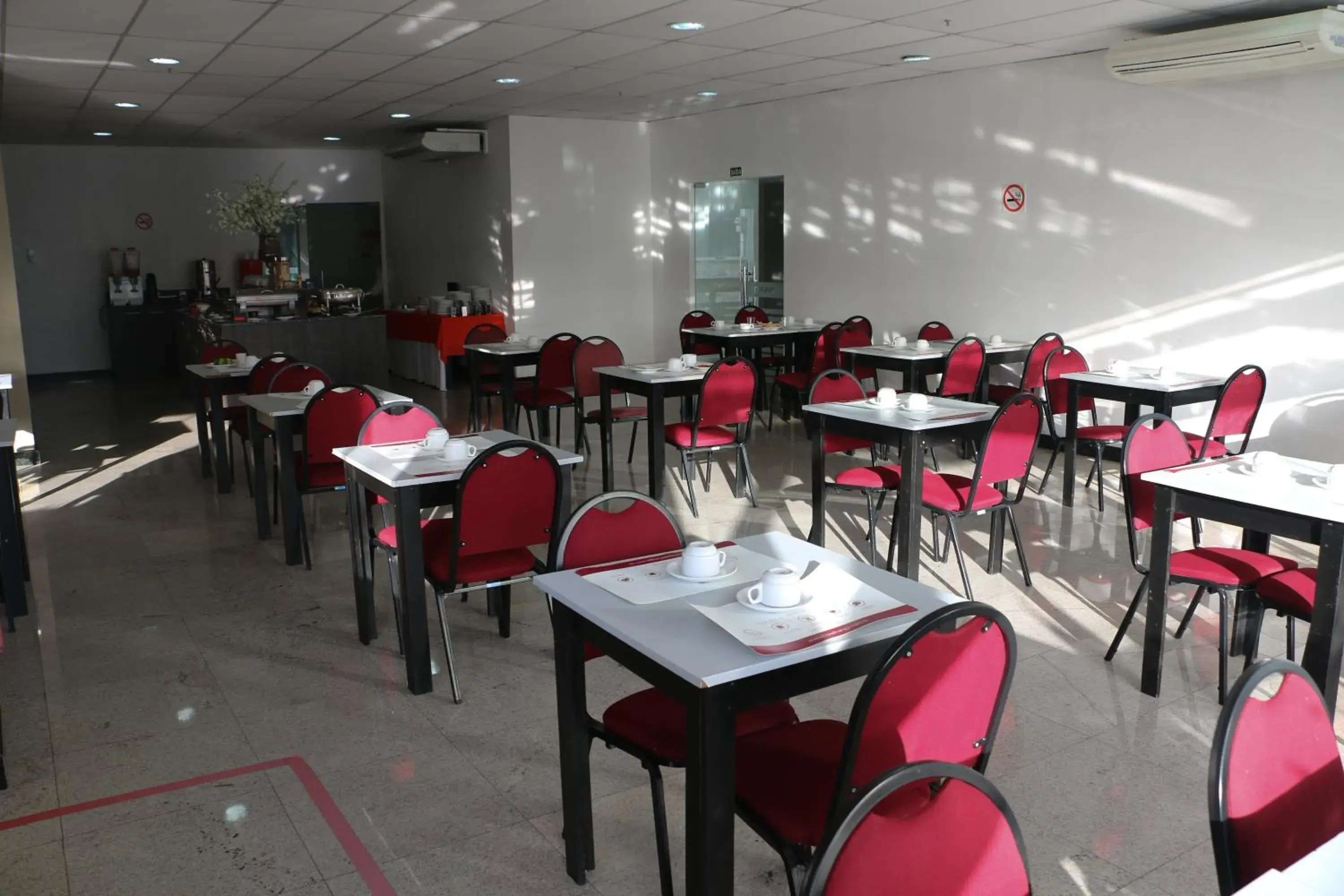 Restaurant/places to eat in Rede Andrade Hangar Restaurant/places to eat in Rede Andrade Hangar