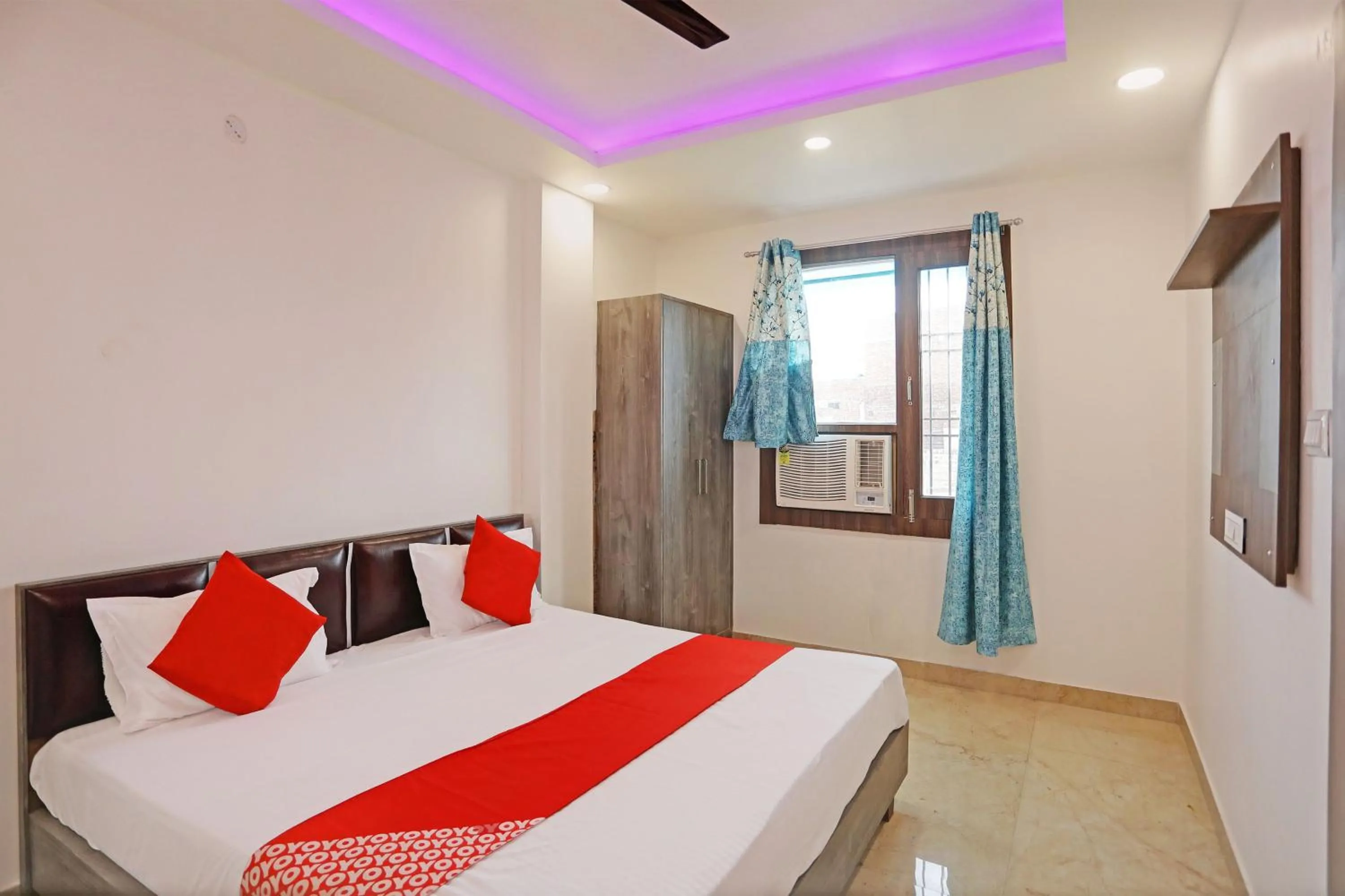 Bedroom, Bed in Hotel O by OYO Royal Residency