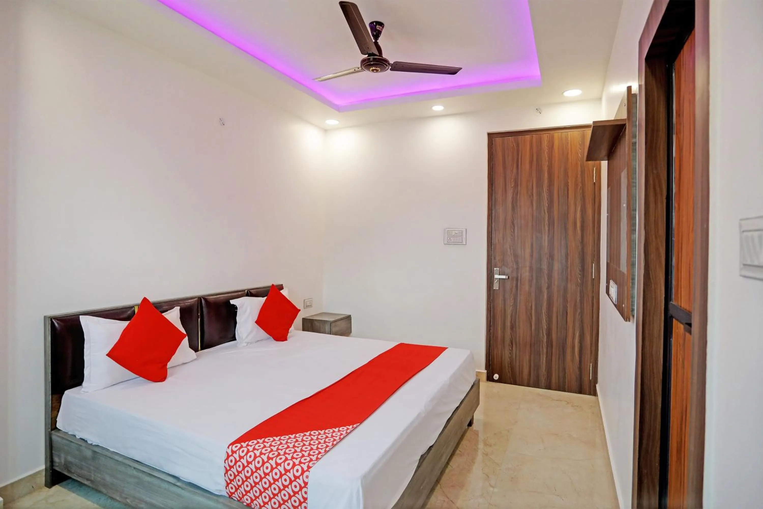 Bedroom, Bed in Hotel O by OYO Royal Residency