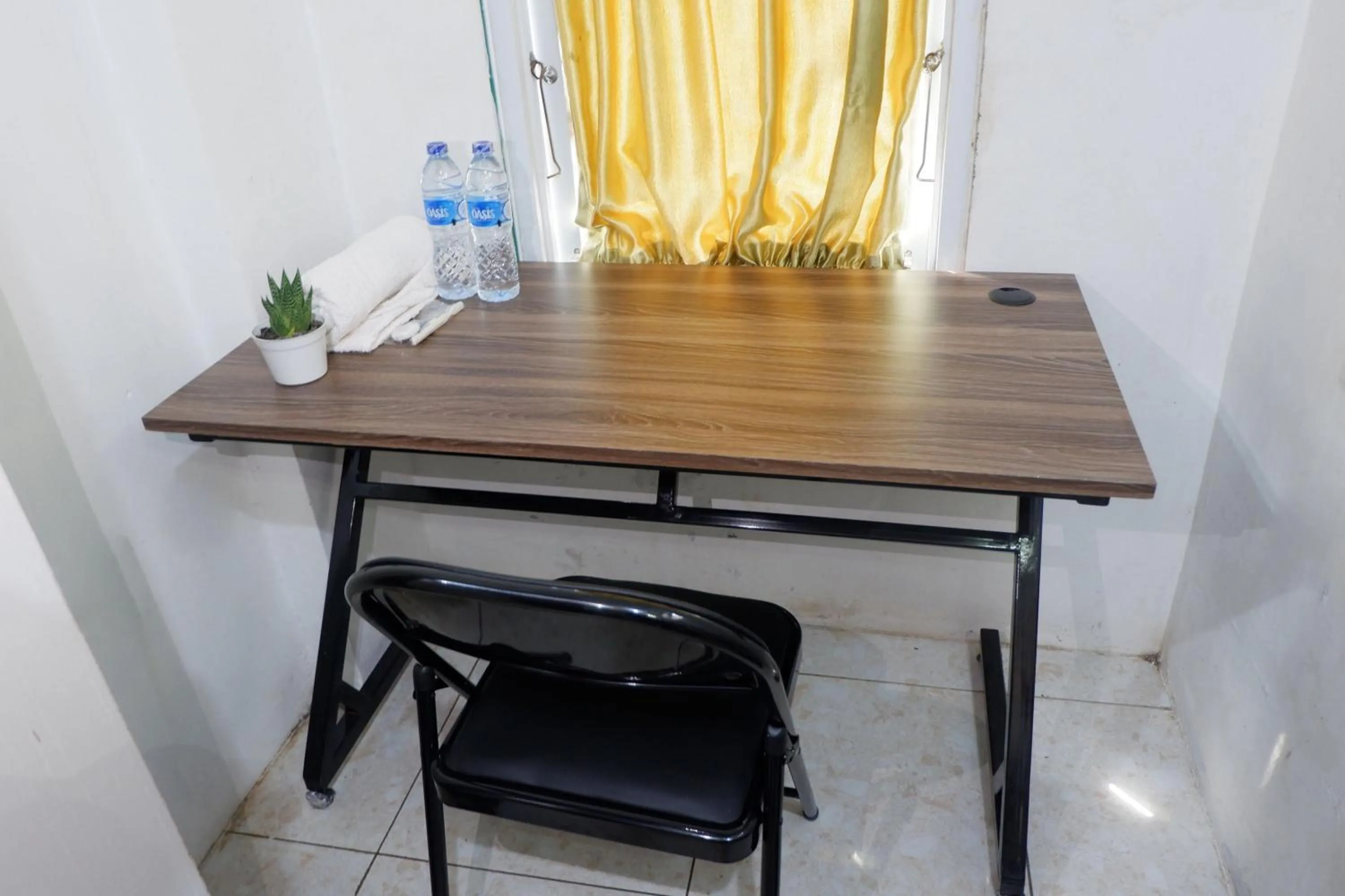 hair dresser in Kasmarani Homestay