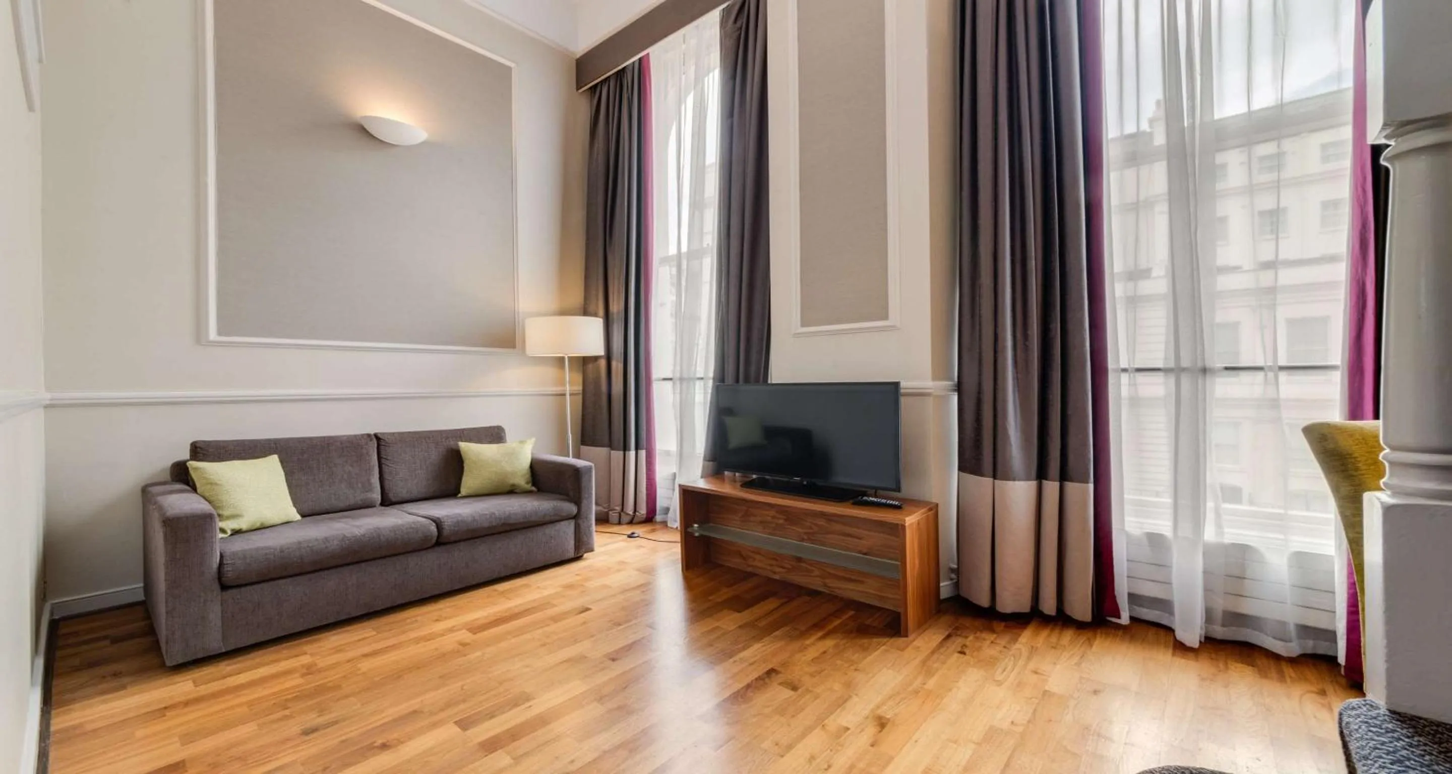 Bedroom in Best Western Mornington Hotel Hyde Park