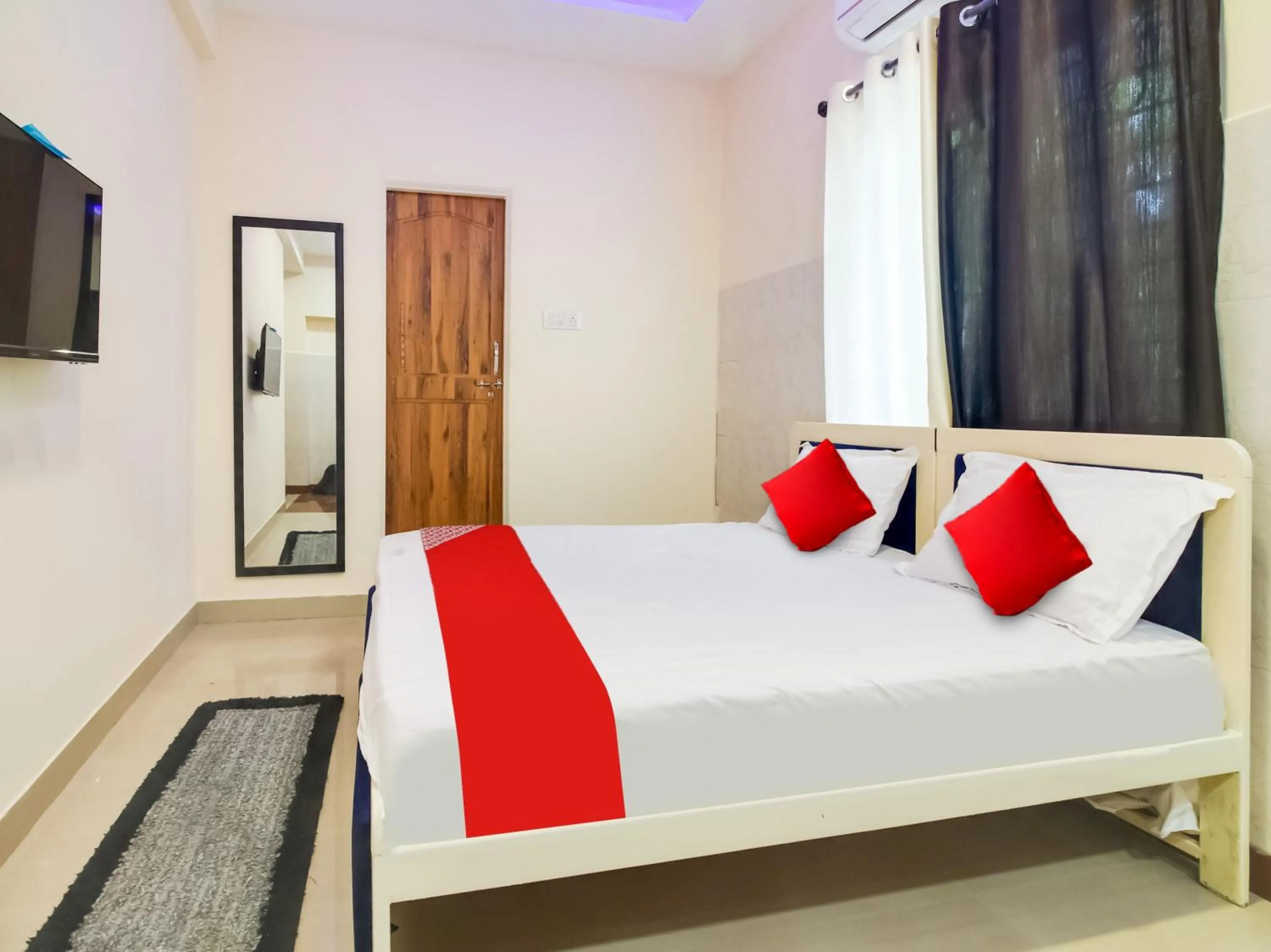 Bedroom, Bed in Super Hotel O Space Inn