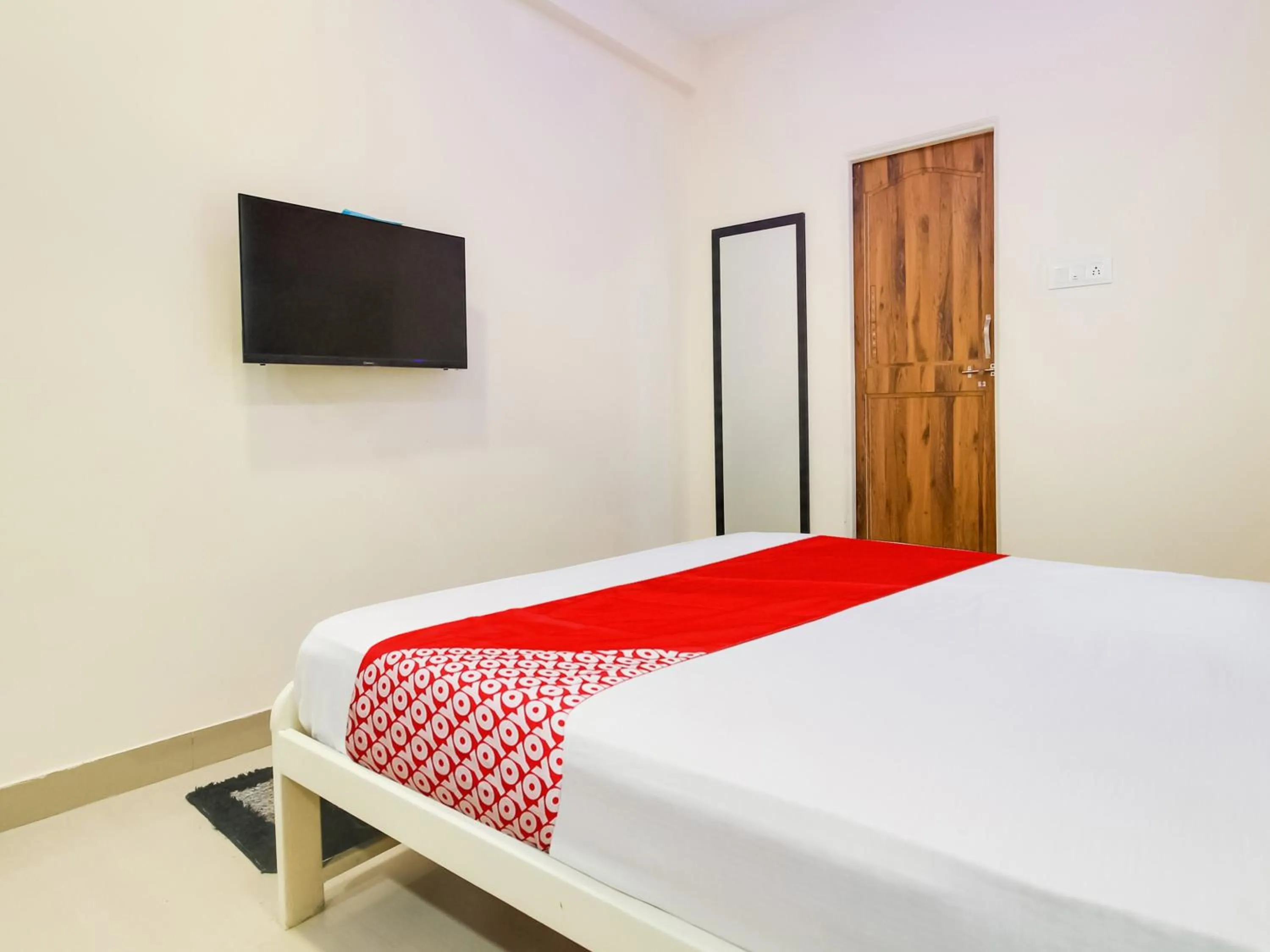 Bedroom, Bed in OYO Flagship Hotel Space Inn