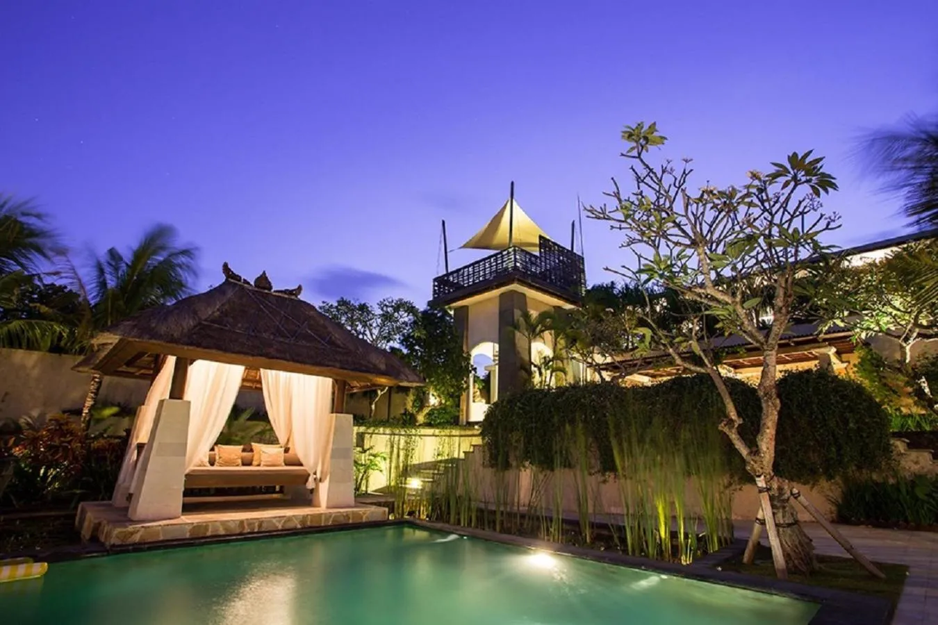 Pool view in Villa Teresa