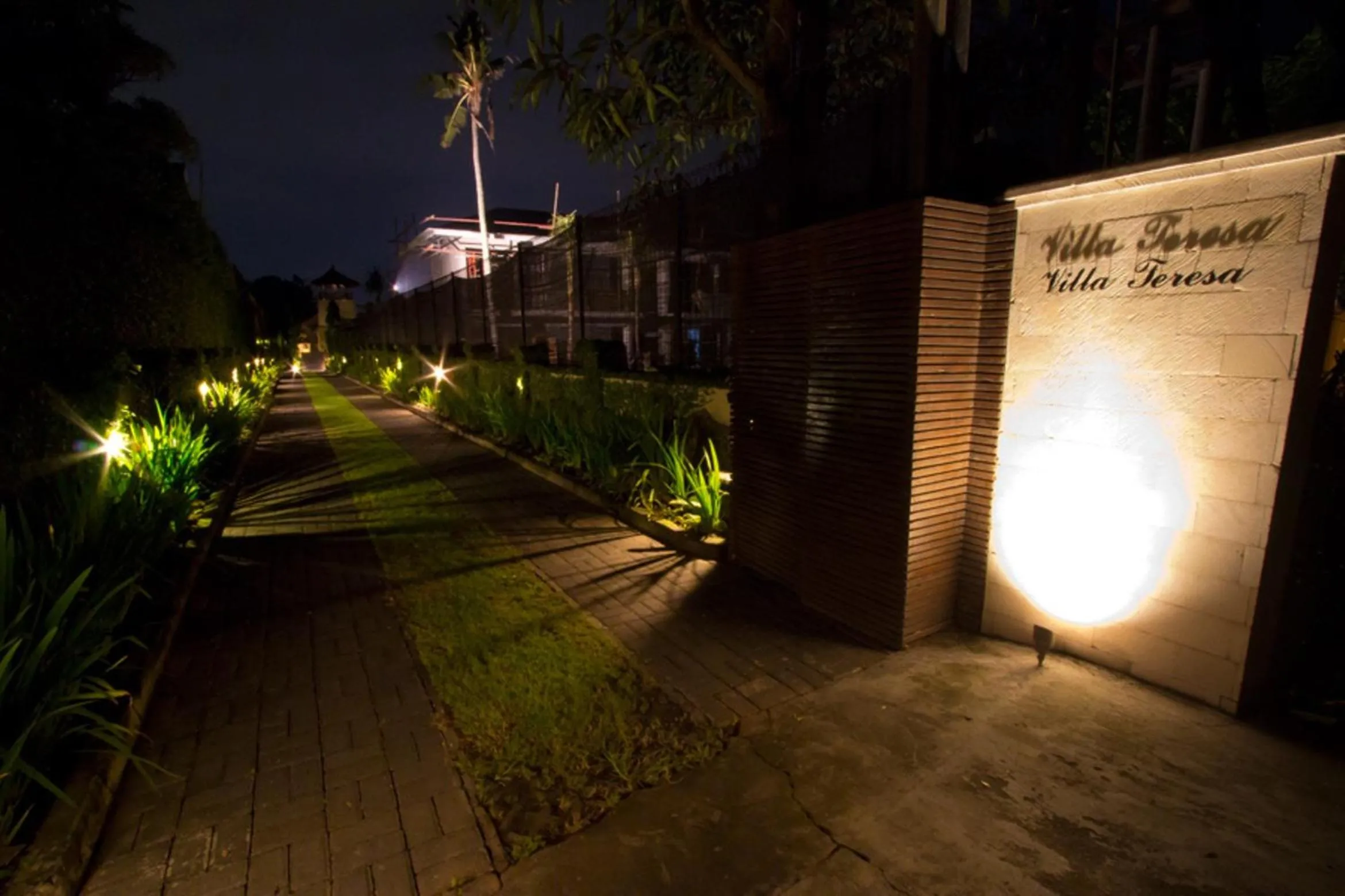 Facade/entrance in Villa Teresa
