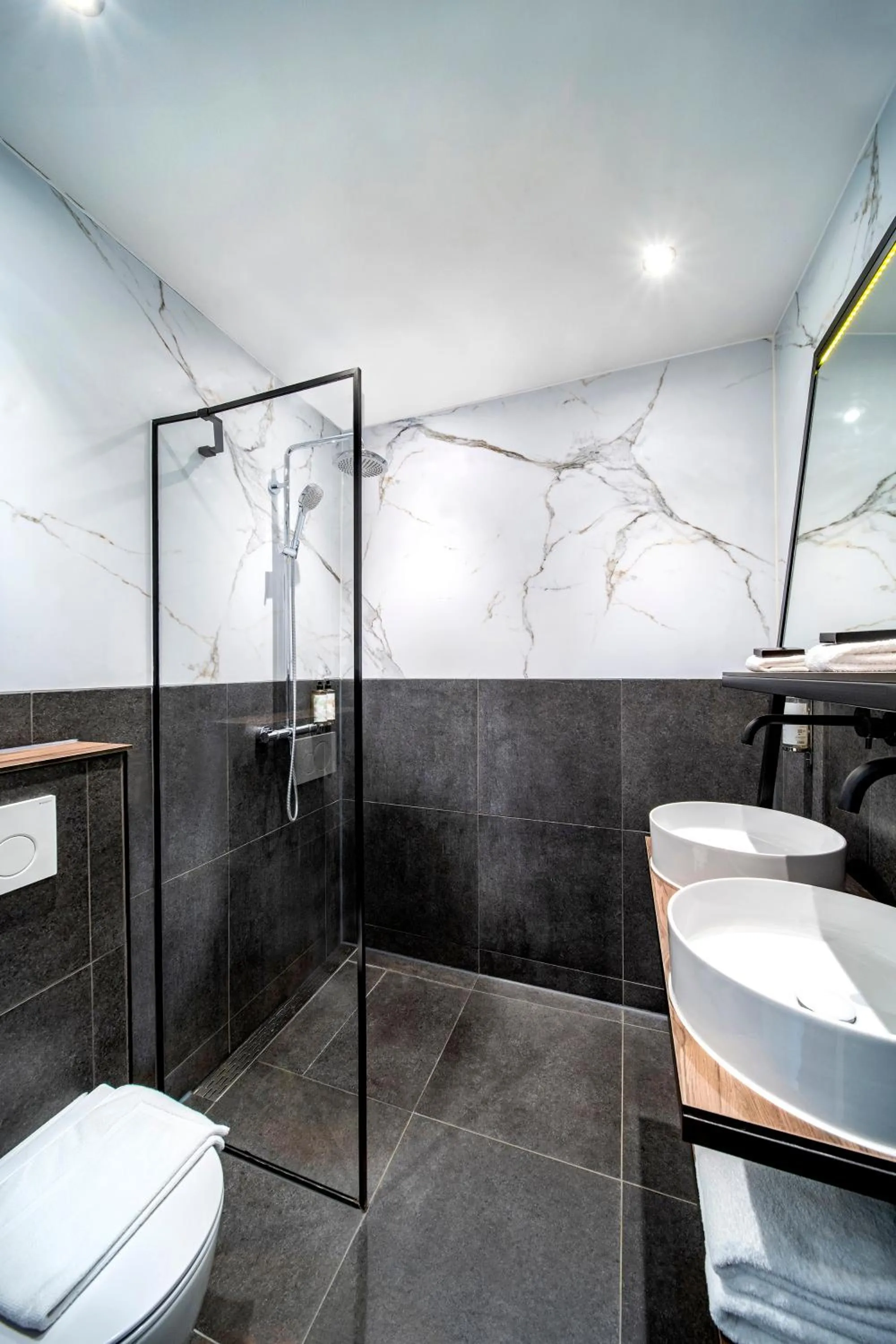 Bathroom in Hotel Nes Amsterdam