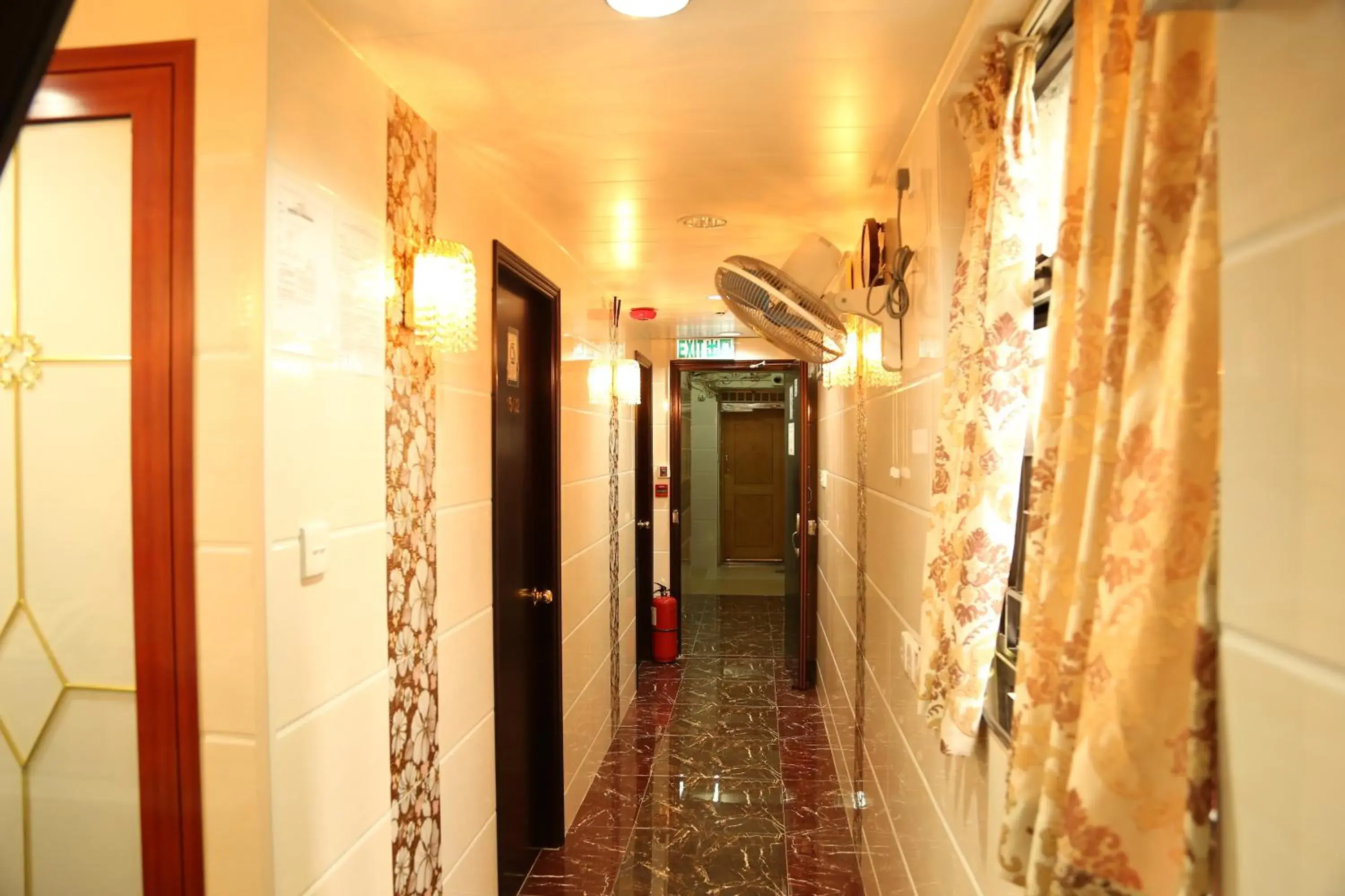 Lobby or reception in Holland Guest House Lobby or reception in Holland Guest House