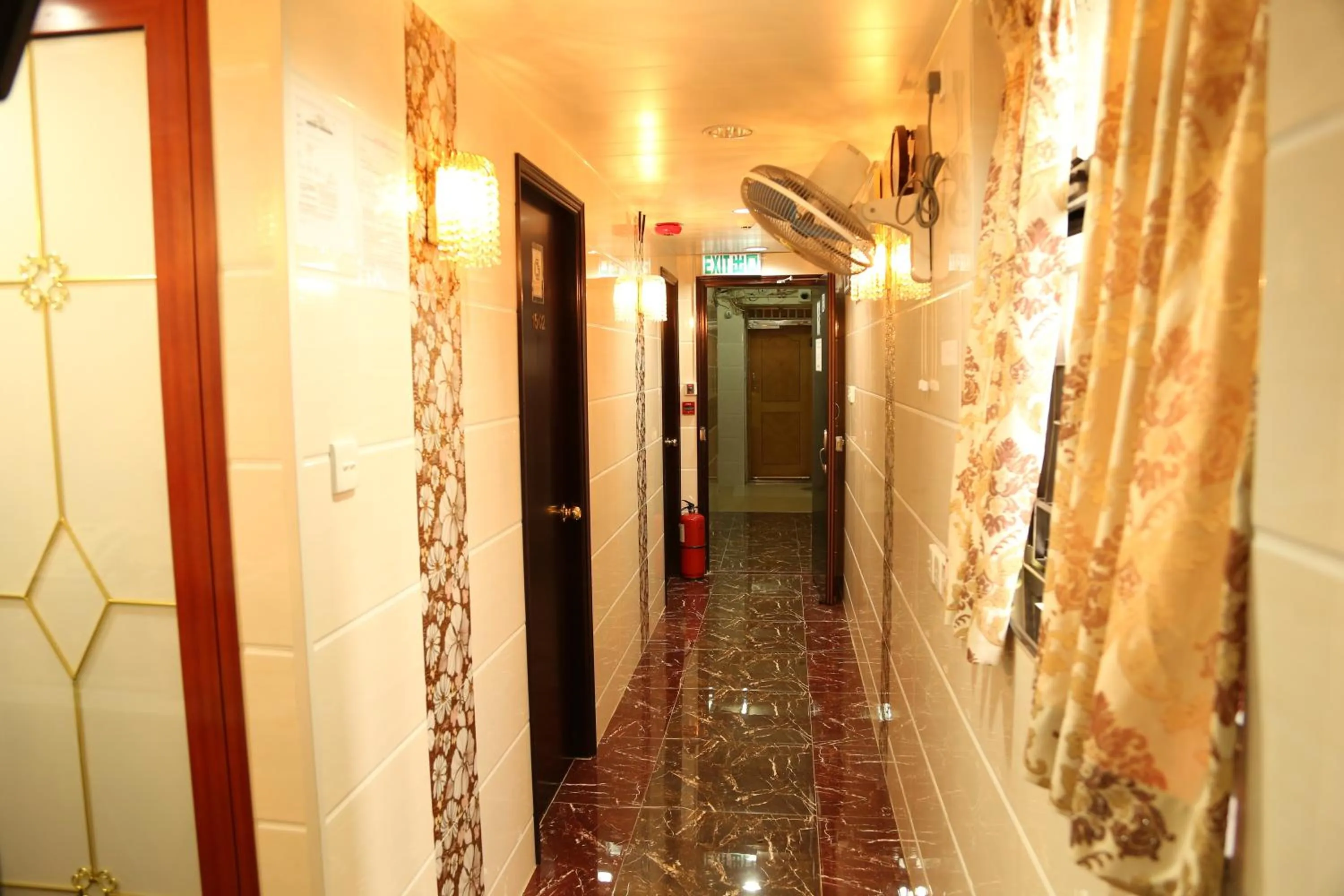 Lobby or reception in Holland Guest House