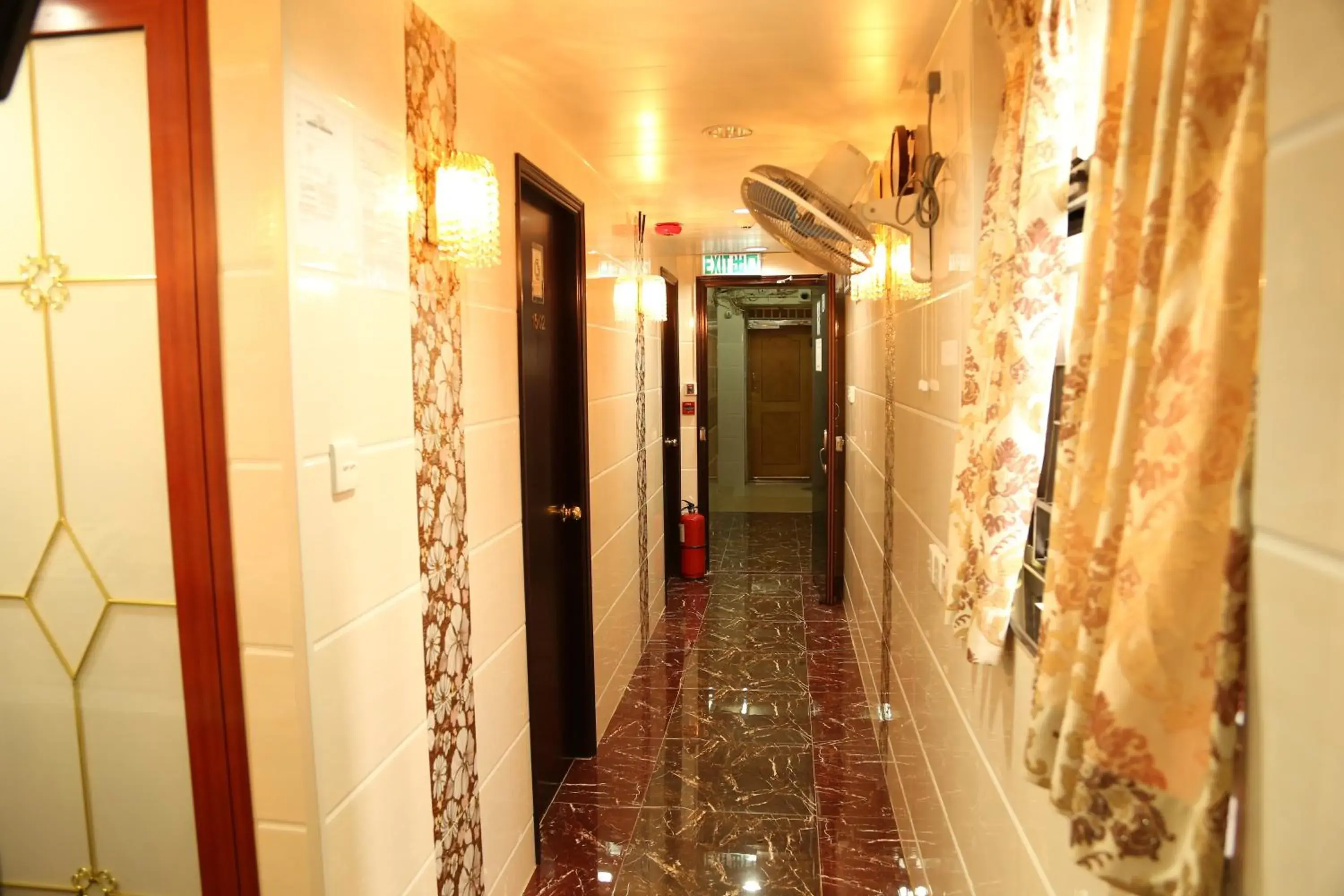 Lobby or reception in Holland Guest House Lobby or reception in Holland Guest House