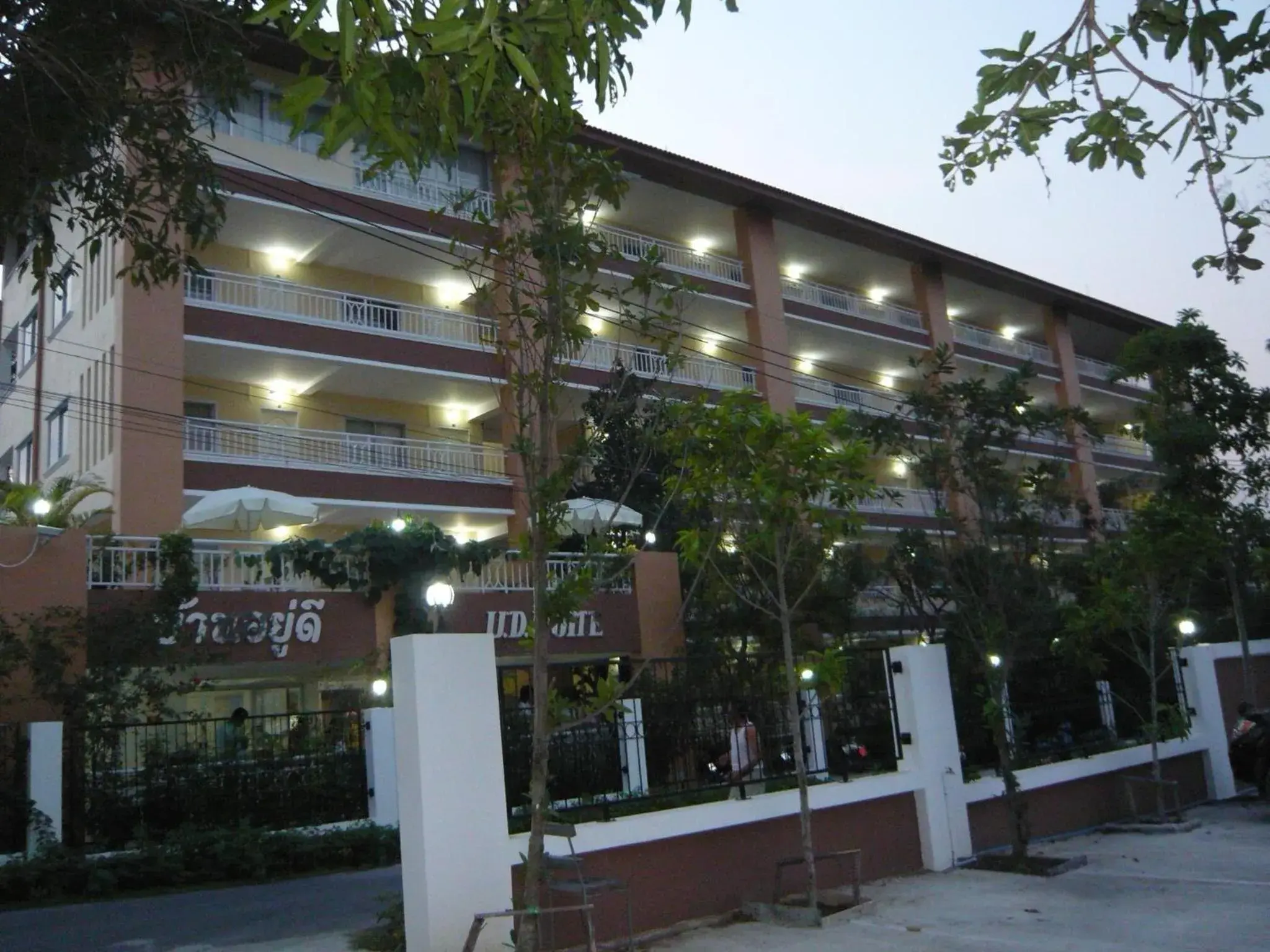 Facade/entrance in U.D.Home Apartment Facade/entrance in U.D.Home Apartment