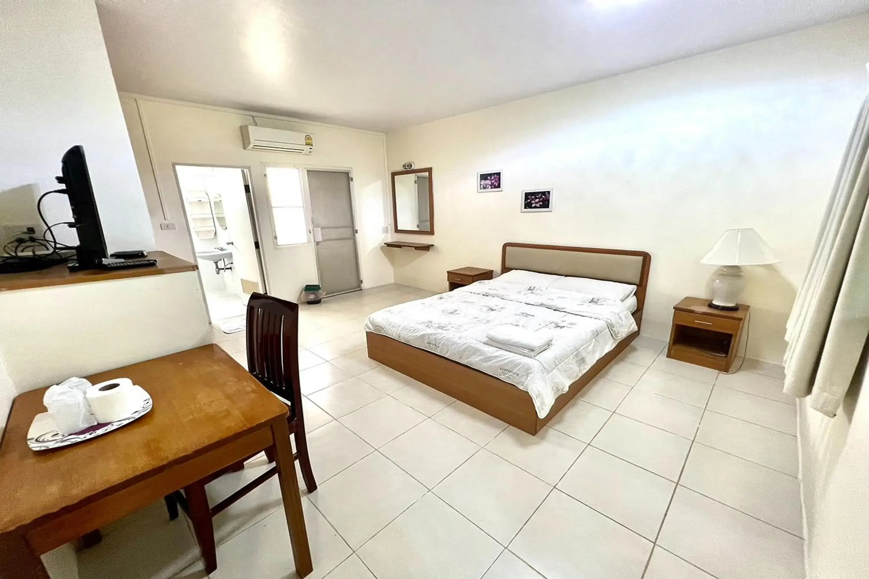 Standard Double Room in U.D.Home Apartment Standard Double Room in U.D.Home Apartment