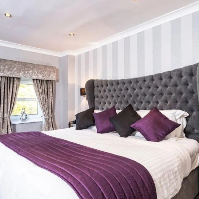 Bed in Borough Arms Hotel