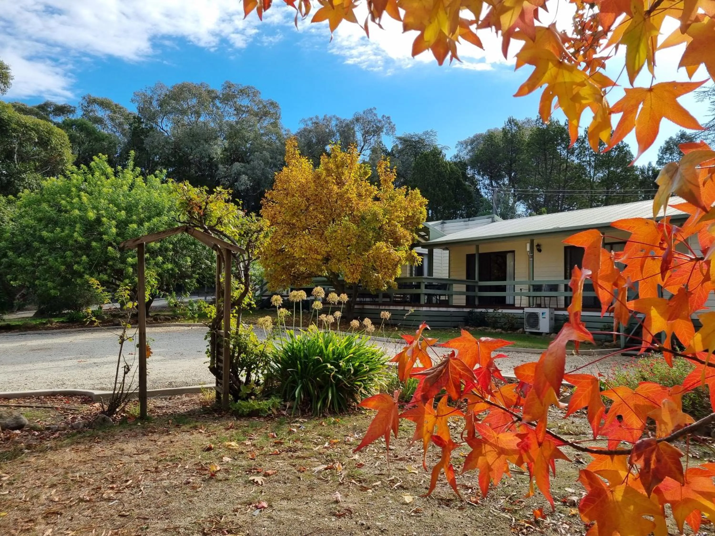 Property building in Golden Heritage Apartments Beechworth