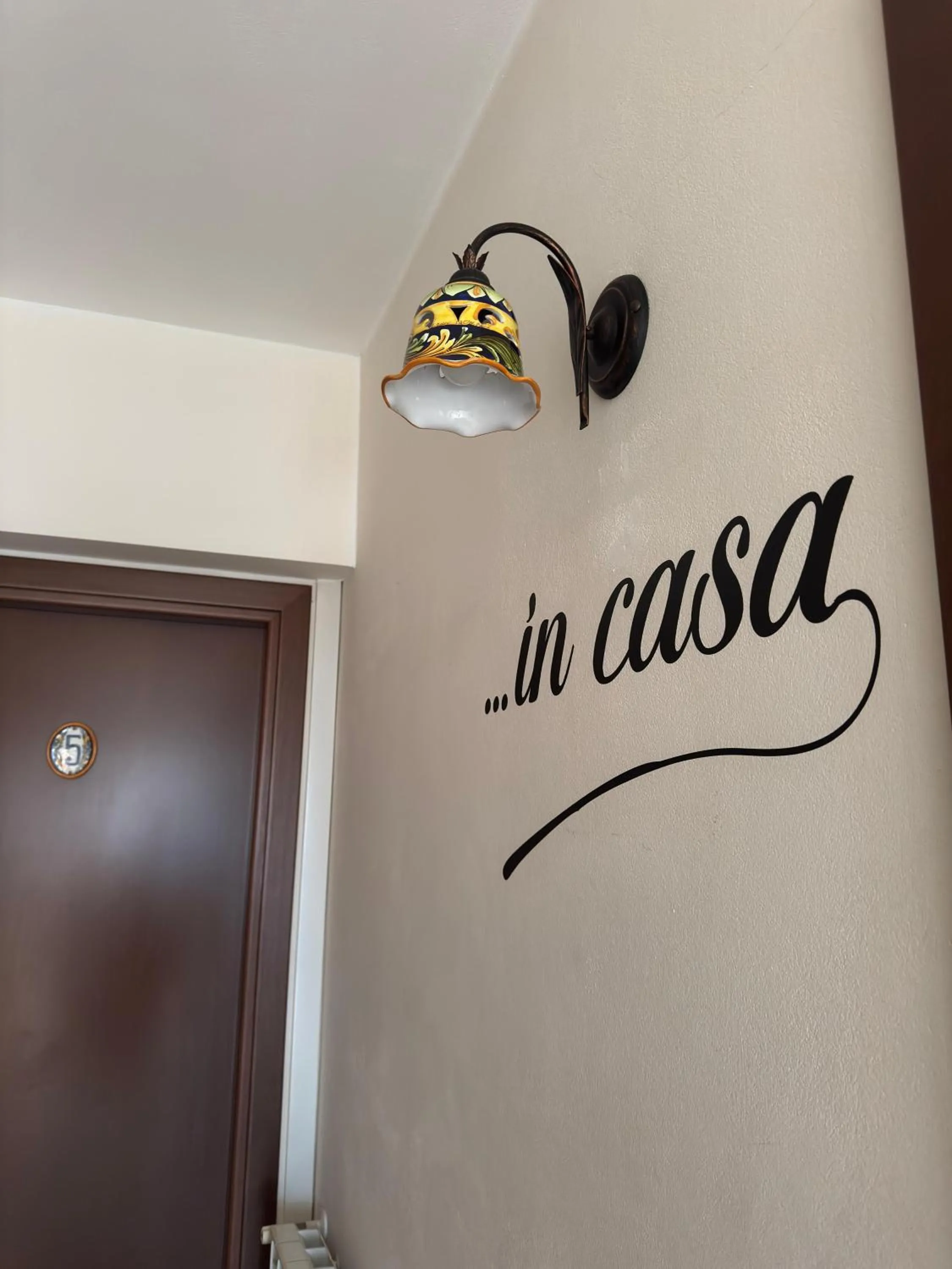 Decorative detail in B&B Gi-Rosa Caltagirone