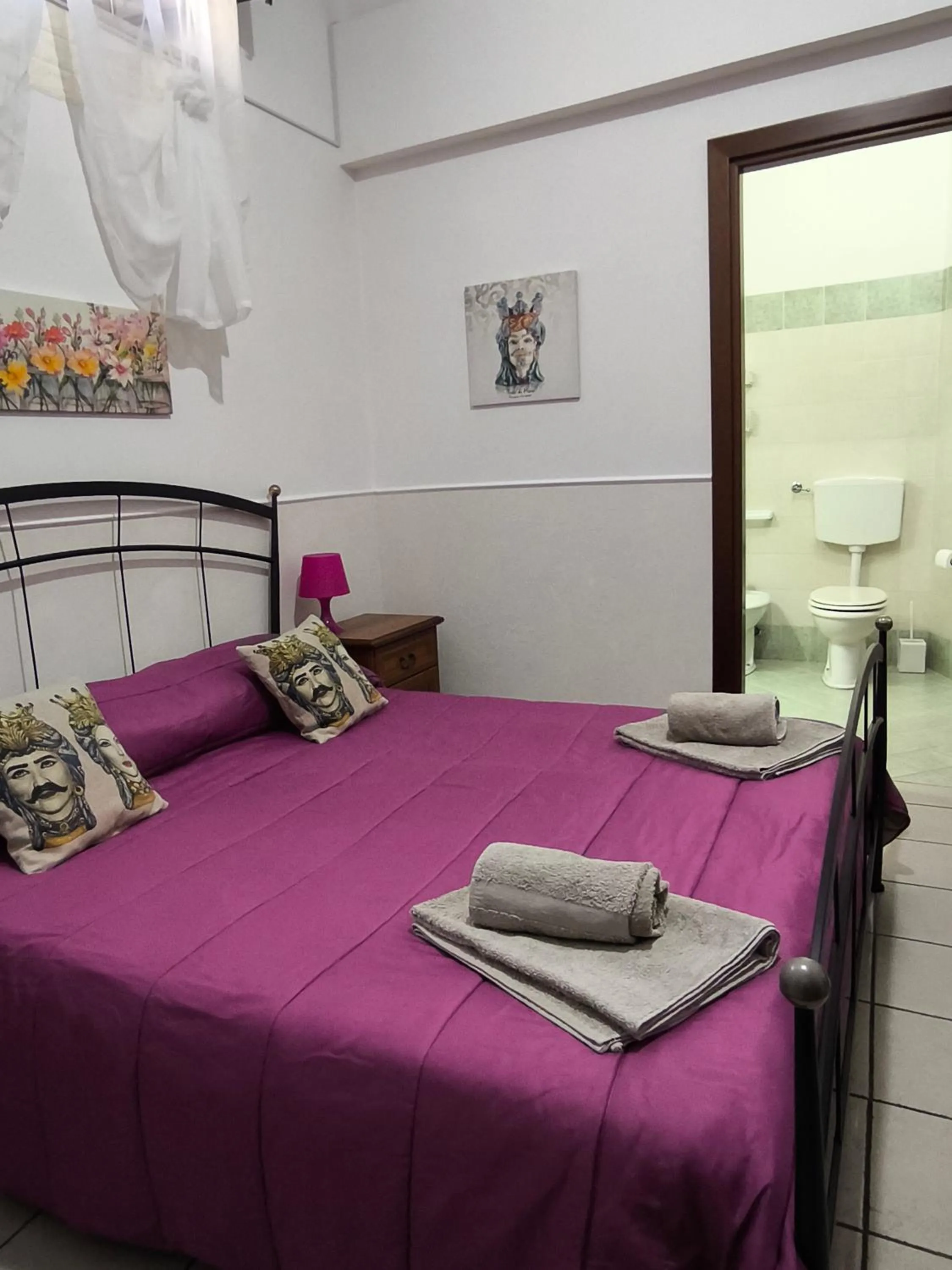 Bed in B&B Gi-Rosa Caltagirone