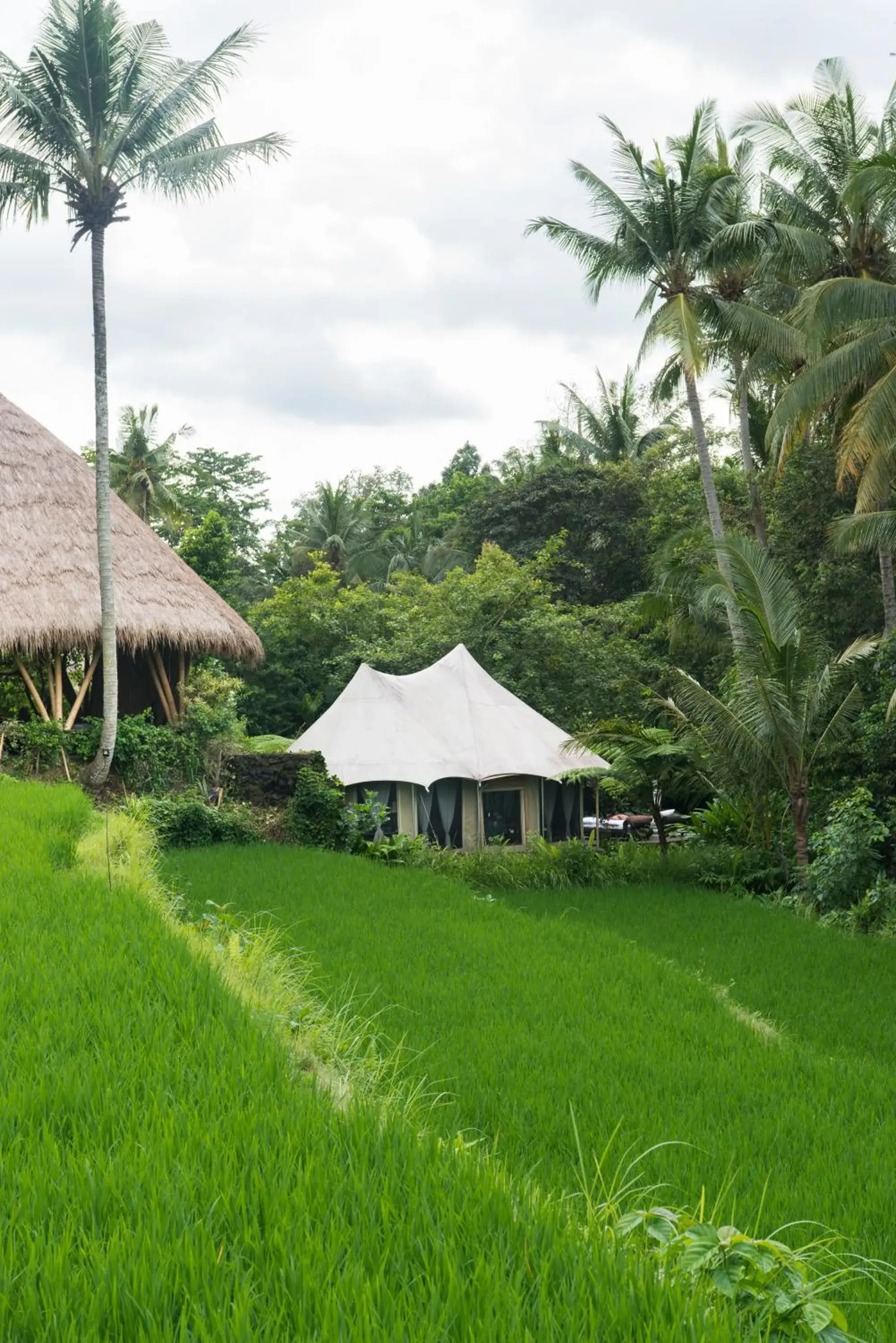 Property building in Sandat Glamping Tents Property building in Sandat Glamping Tents