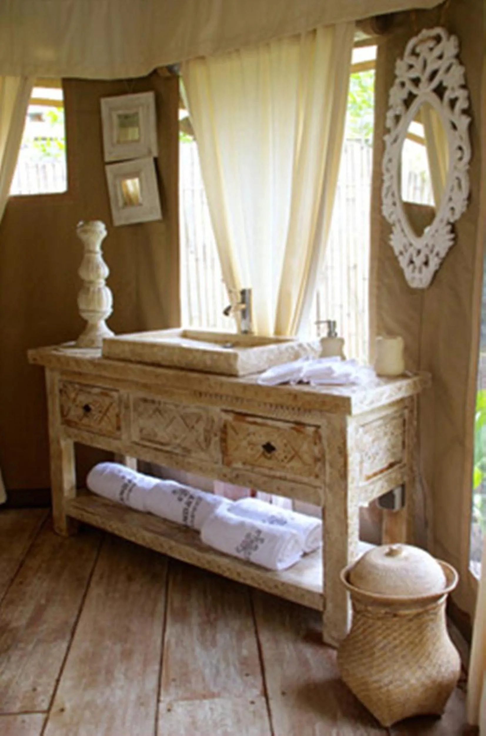 Bathroom, Bed in Sandat Glamping Tents