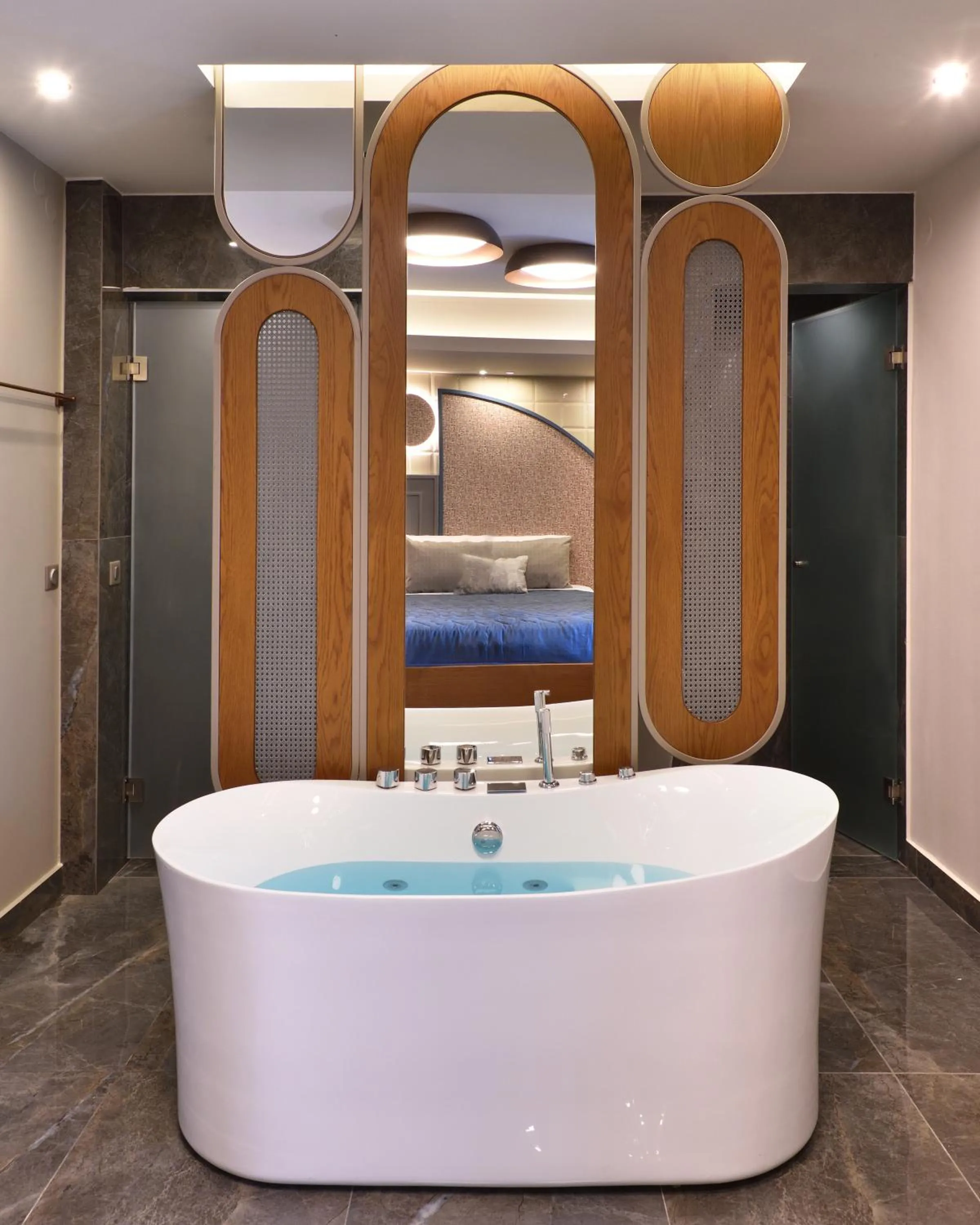Bath in CORYLUS Luxury Rooms & Suites