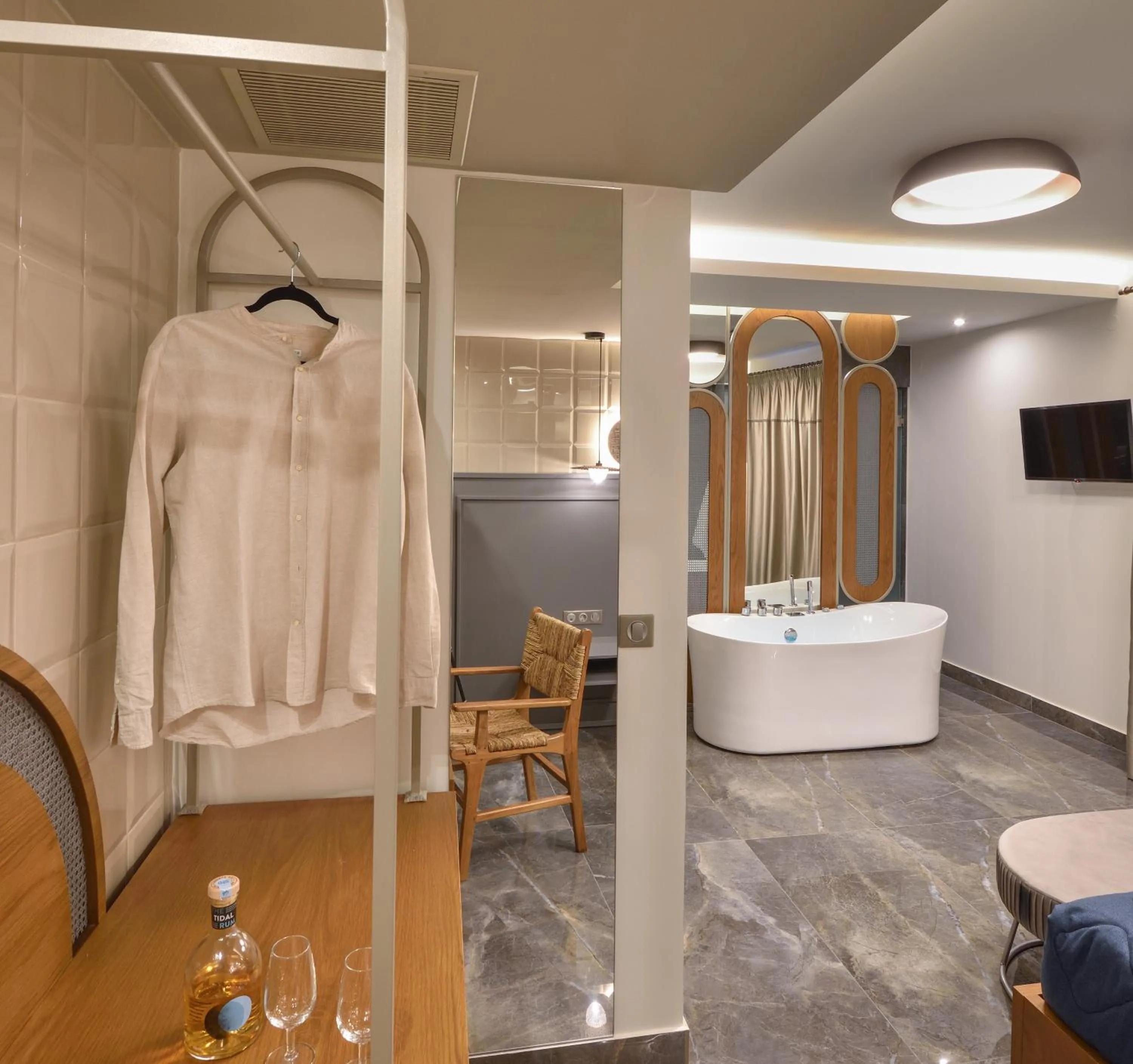 Bath in CORYLUS Luxury Rooms & Suites