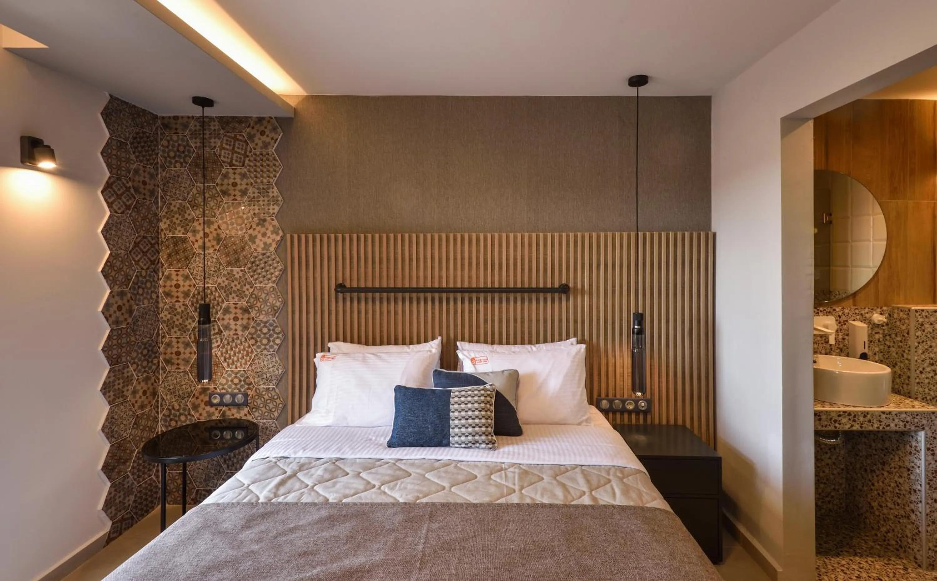 Bedroom, Bed in CORYLUS Luxury Rooms & Suites