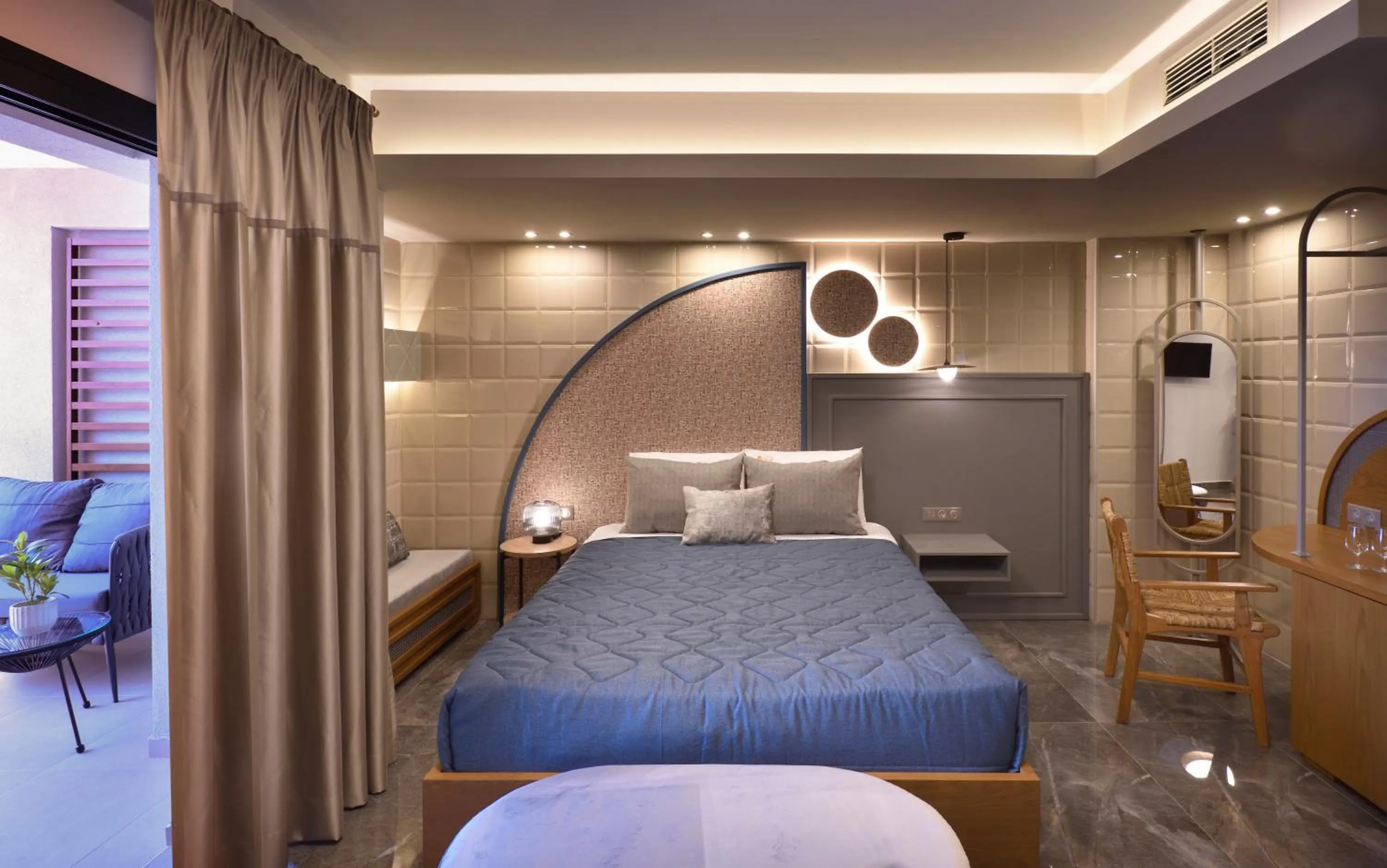 Photo of the whole room, Bed in CORYLUS Luxury Rooms & Suites