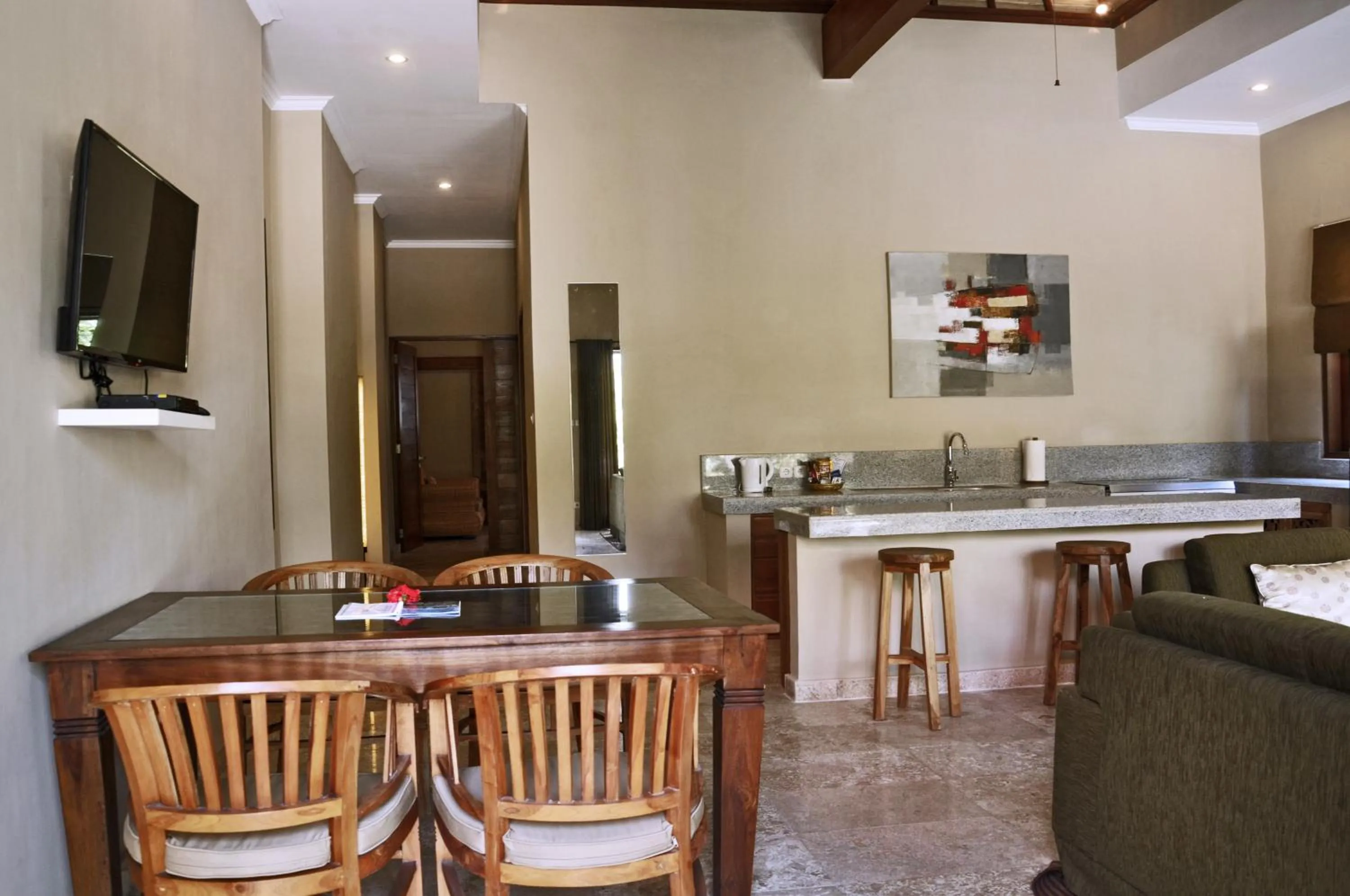 Dining area in Bayshore Residence