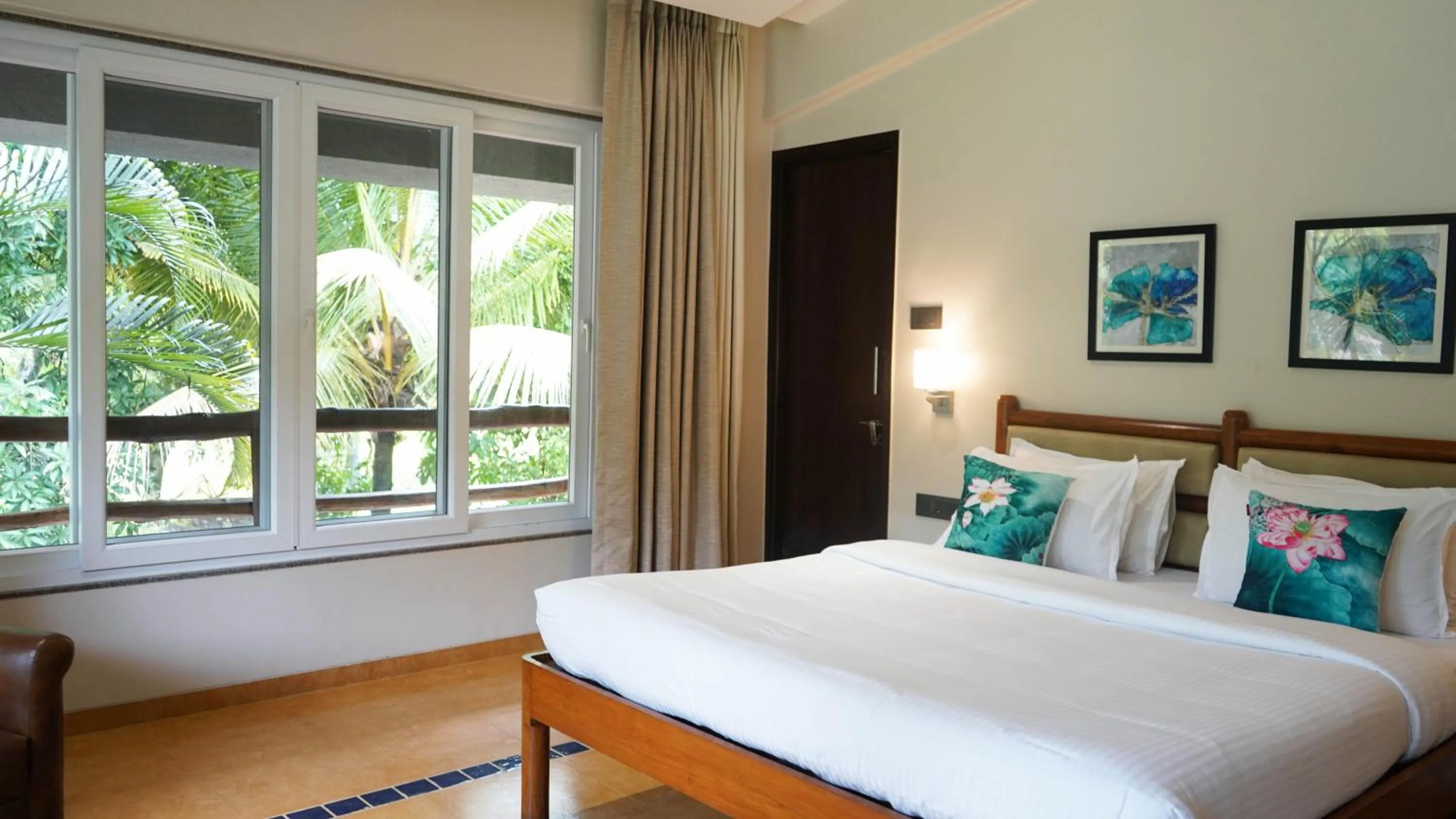 Bedroom, Bed in Golden Fields Resort