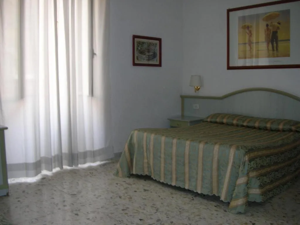 Photo of the whole room, Bed in Gioia Guest House