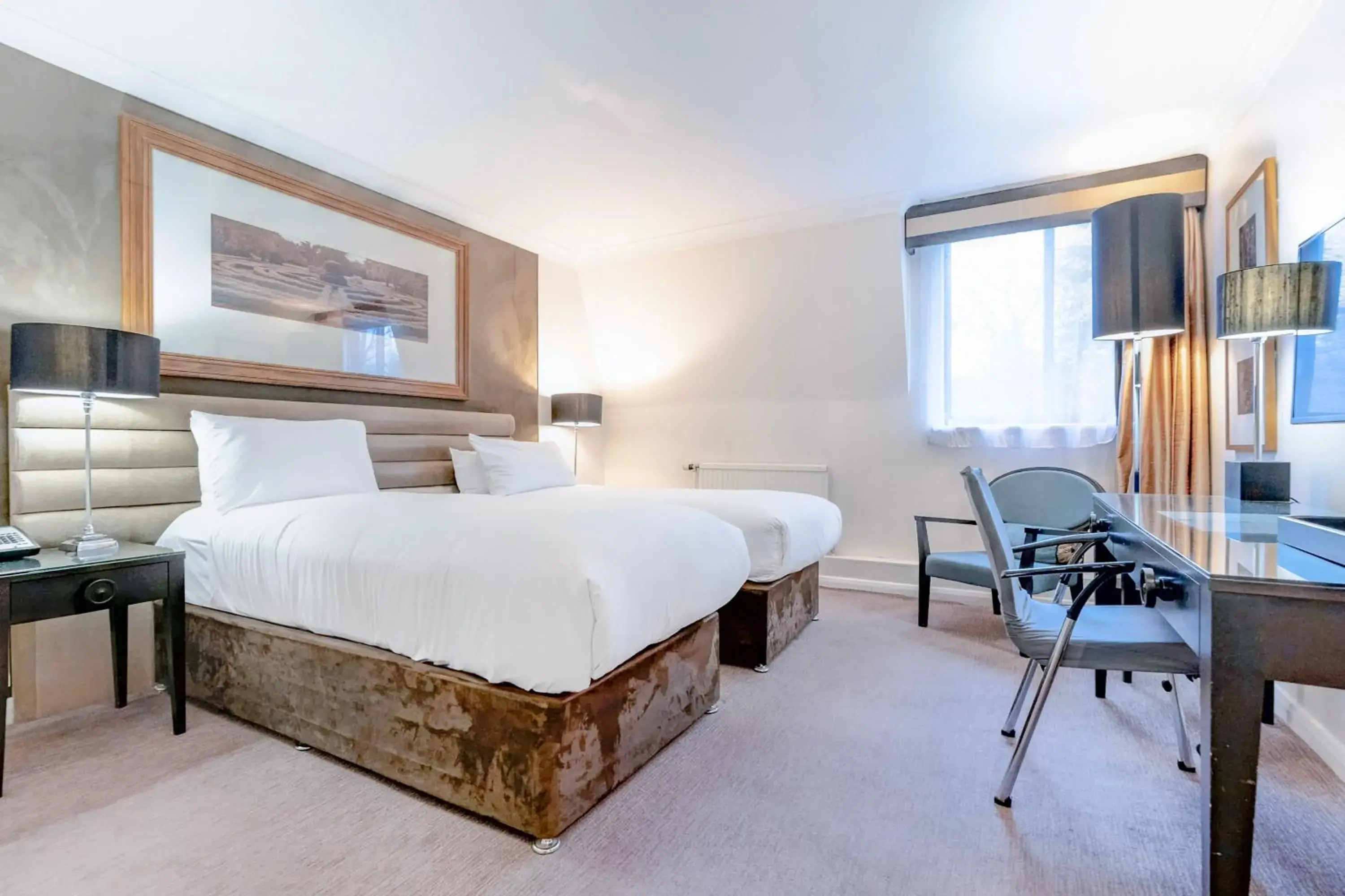 Superior Twin Room in The Landmark Hotel and SPA Leisure Club Dundee By Sunday Superior Twin Room in The Landmark Hotel and SPA Leisure Club Dundee By Sunday