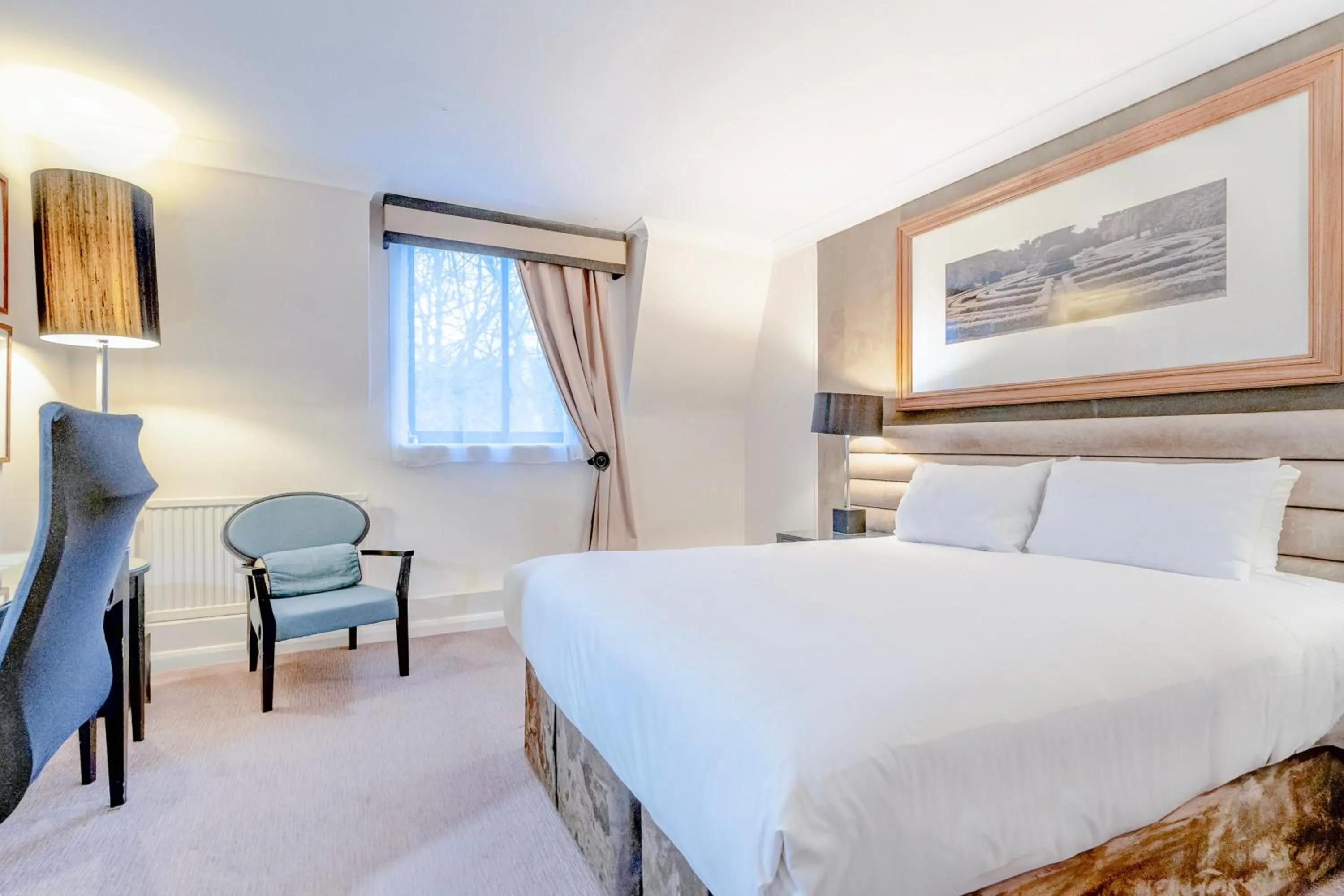 Bed in The Landmark Hotel and SPA Leisure Club Dundee By Sunday